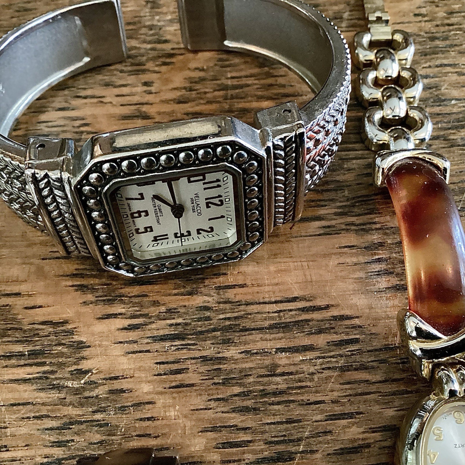 Wristwatch Lot Assorted Men Women Fashion Jewelry Quartz Bakelite Accent Wear