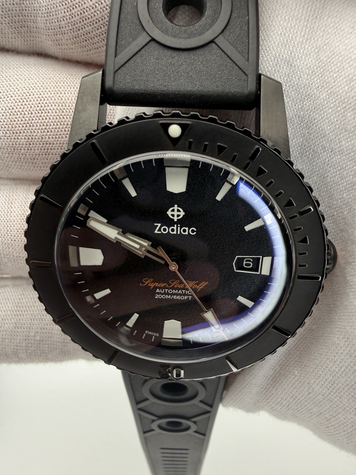 Zodiac Super Seawolf Blackout 40mm Automatic Dive Watch -Excellent Cond. W/Box