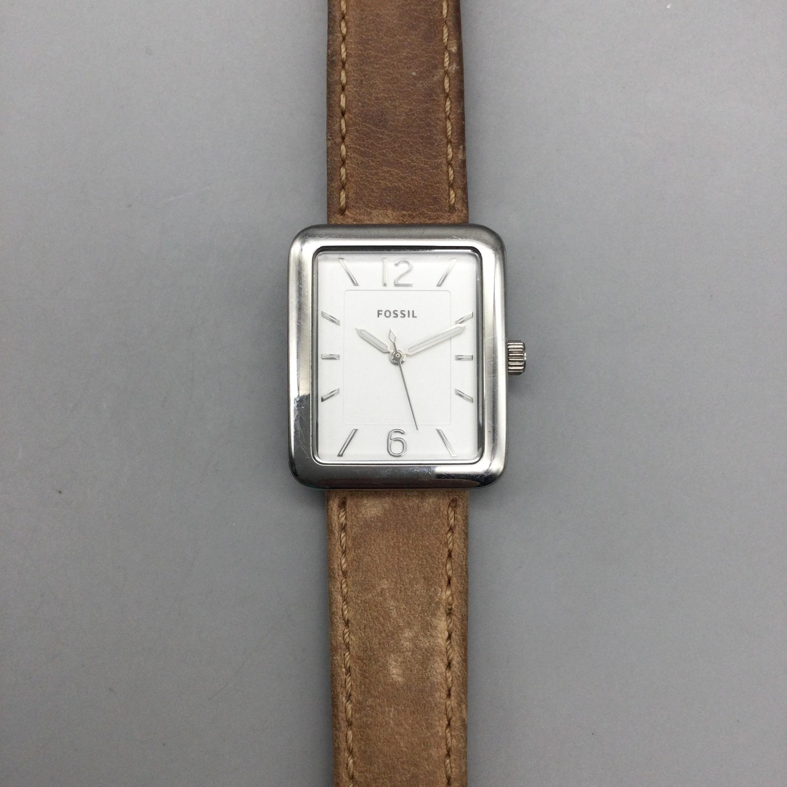 Fossil ES4243 Womens Watch 28mm Silver Tone Brown Leather Band New Battery