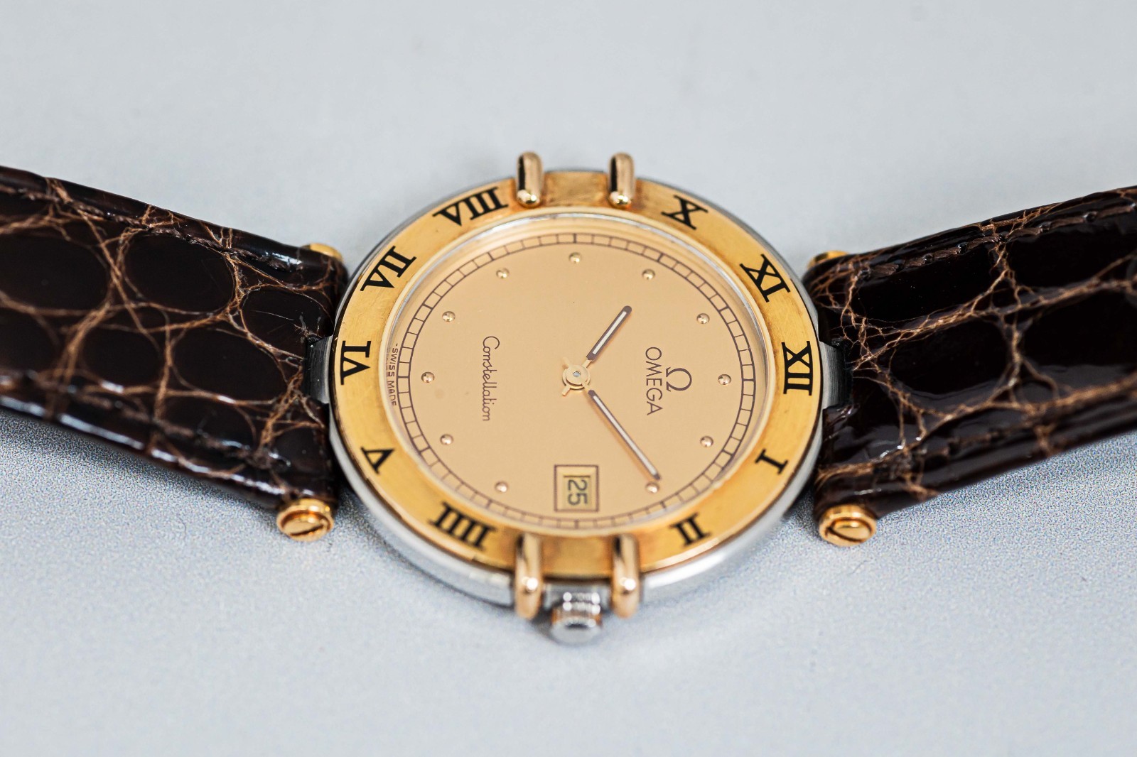 *Vintage 1980s* OMEGA Constellation Cal.1379 Qz Roman Gold Genuine Belt 33mm Men