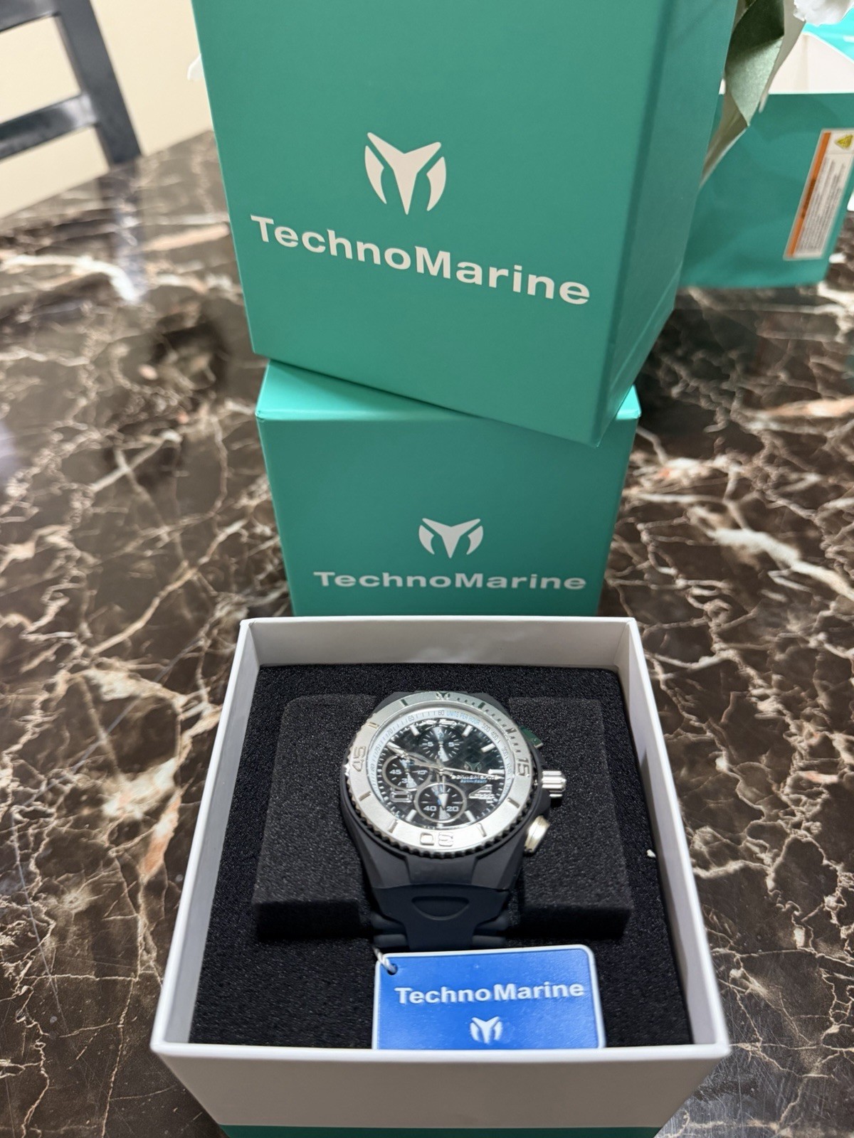 TechnoMarine Chronograph Quartz Date Black Dial Rubber Strap 46mm 200m Box