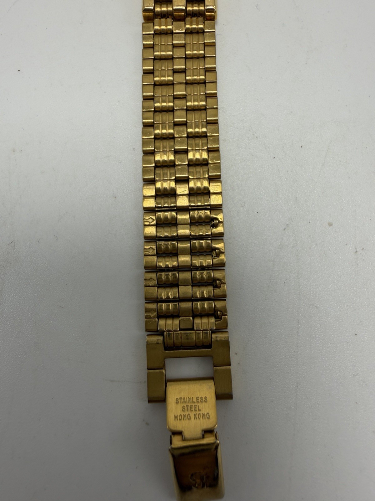 Bulova 97P13 New Battery Vintage Ladies Watch 14MM 6″ T9 1999 Gold Tone Tank