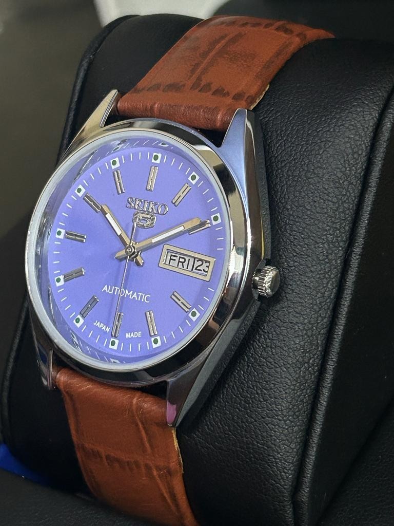 Vintage Seiko Refurbished Purple Dial Day / Date Men’s Wrist Watch Japanese
