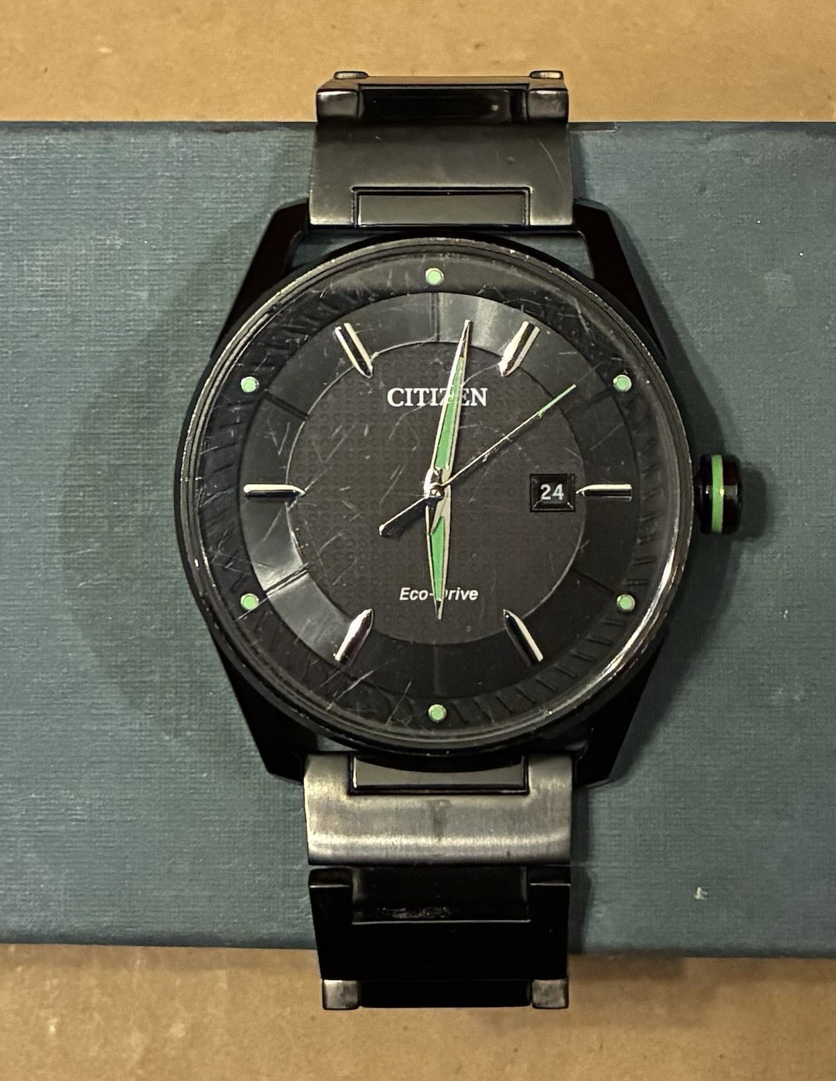 Citizen Eco-Drive Quartz Analog Black/Green Dial Date Black Metal Bracelet
