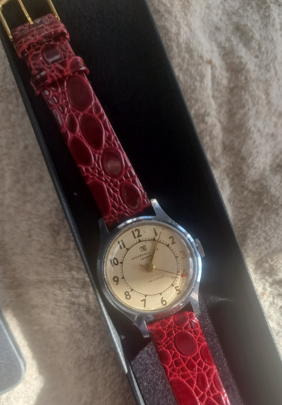 1959@ Ingersoll English Watch  (8/10) – boxed , 16mm leather strap. Very good.