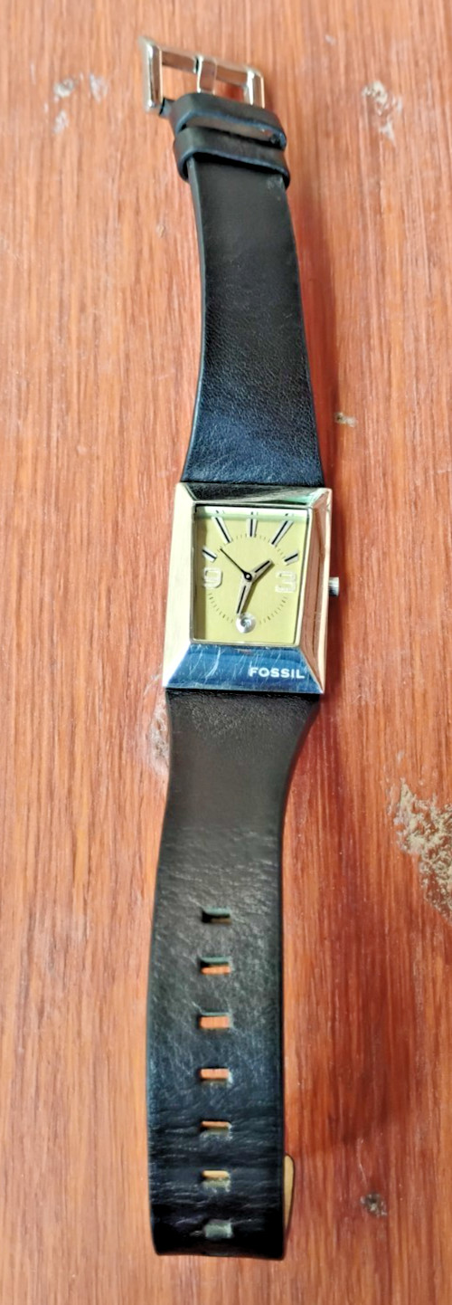 Women’s Fossil Watch JR-9440