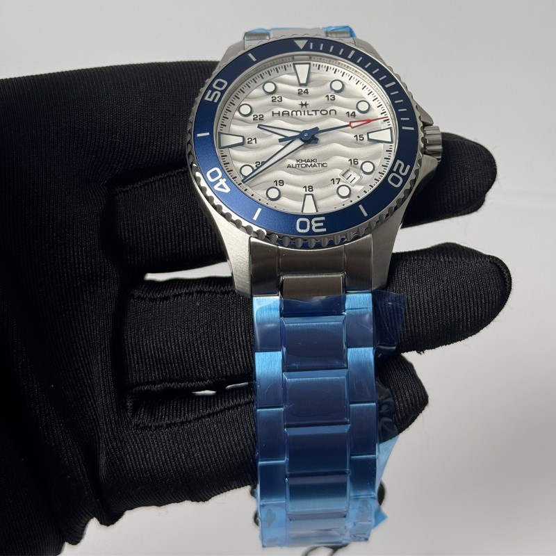 New Hamilton Khaki Navy Scuba 40mm White Dial Men’s Watch H82425110