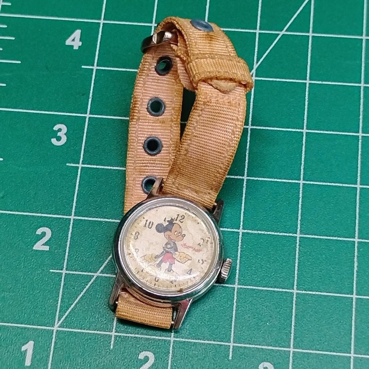 Vintage Timex Ingersoll Mickey Mouse Chrome Round Womens Wristwatch, READ