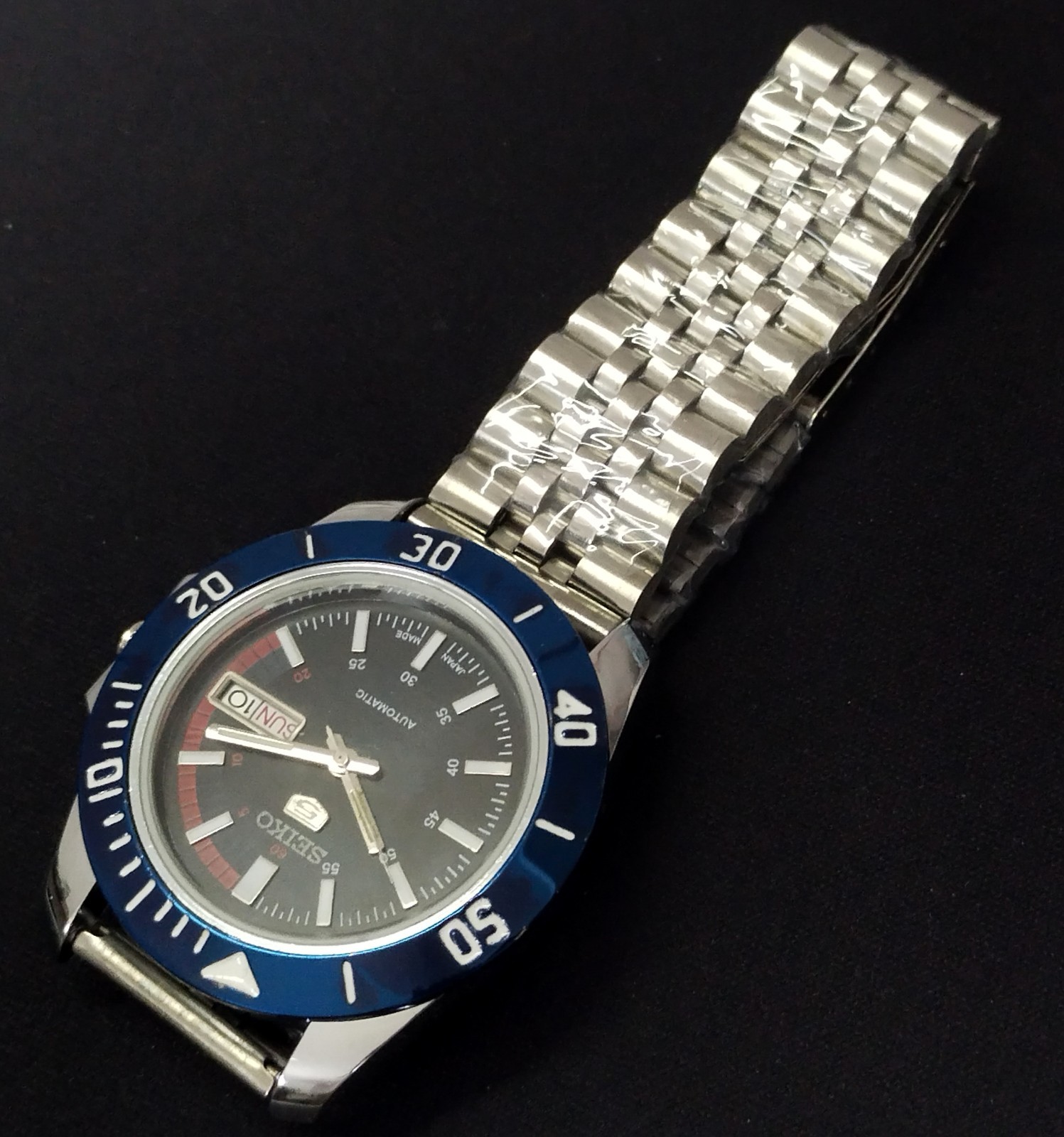 Vintage Seiko 5 Automatic Watch for Men Black Dial Working Perfectly
