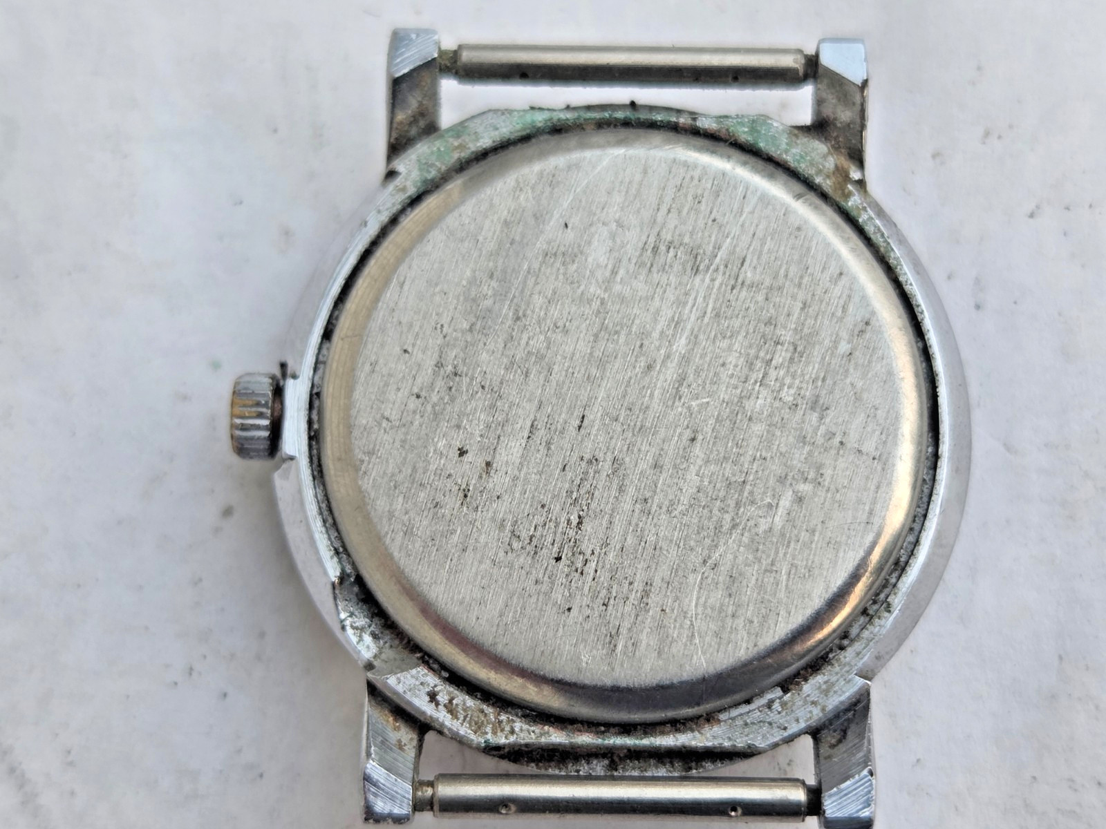 Russian mechanical Wristwatch Watch Luch . Made in Belarus .