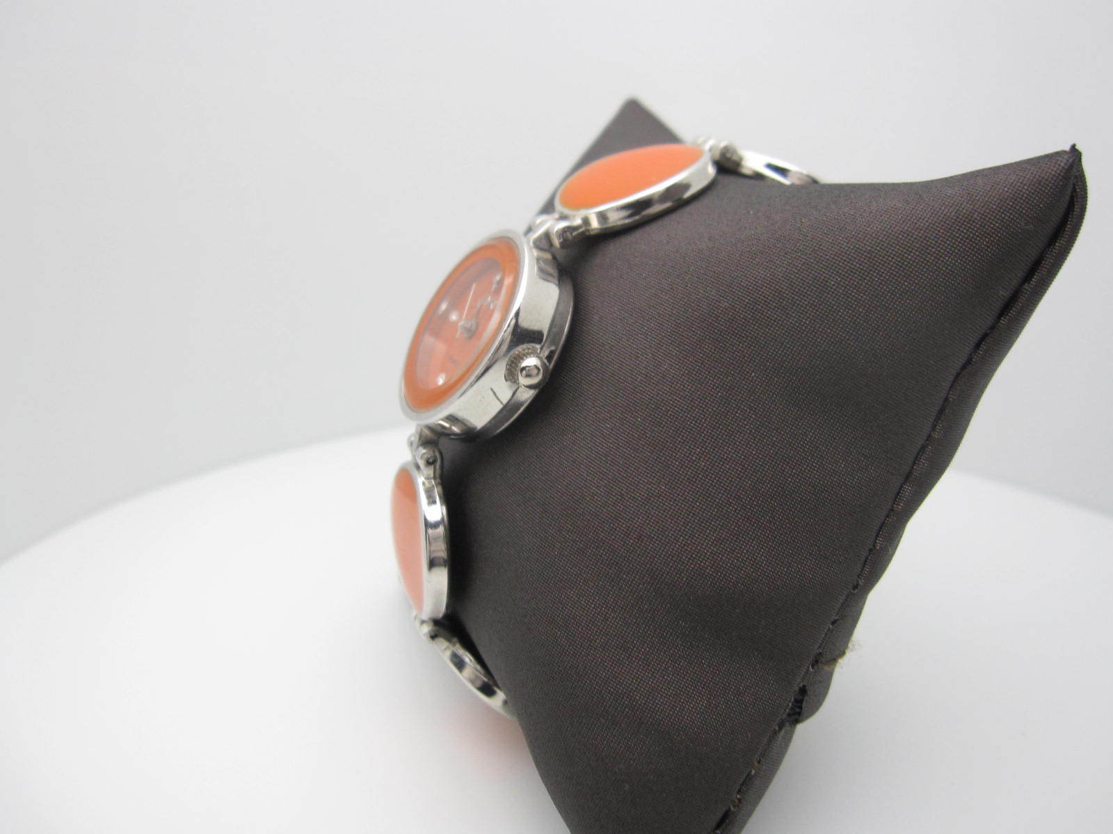 Womens Eyki Quartz Water Resistant Analog Dial Formal Watch (B70)