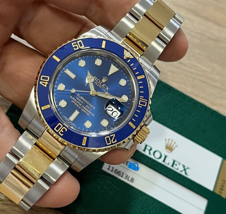 ROLEX SUBMARINER 40mm Ref: 116613LB CERAMIC BLUESY WITH PAPERS 2015