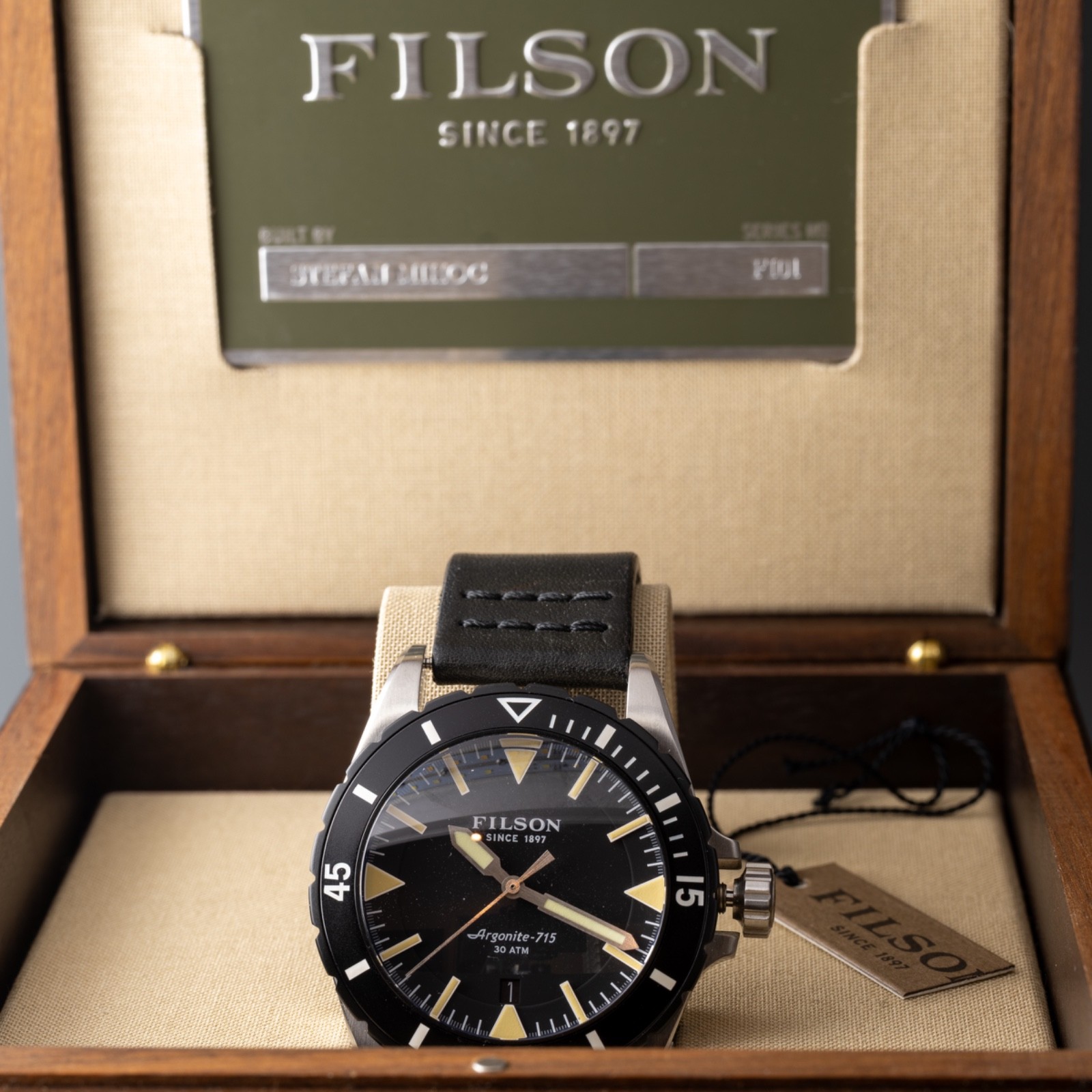 Filson x Shinola Dutch Harbor 43mm 300M Dive Watch Black F0120001751 Box Papers