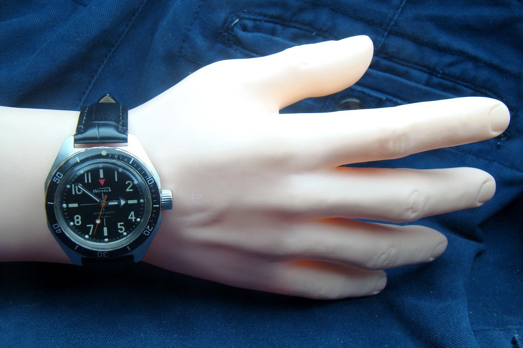 vostok amphibian sniper antimagnetic russian soviet diver military watch 1980s 5