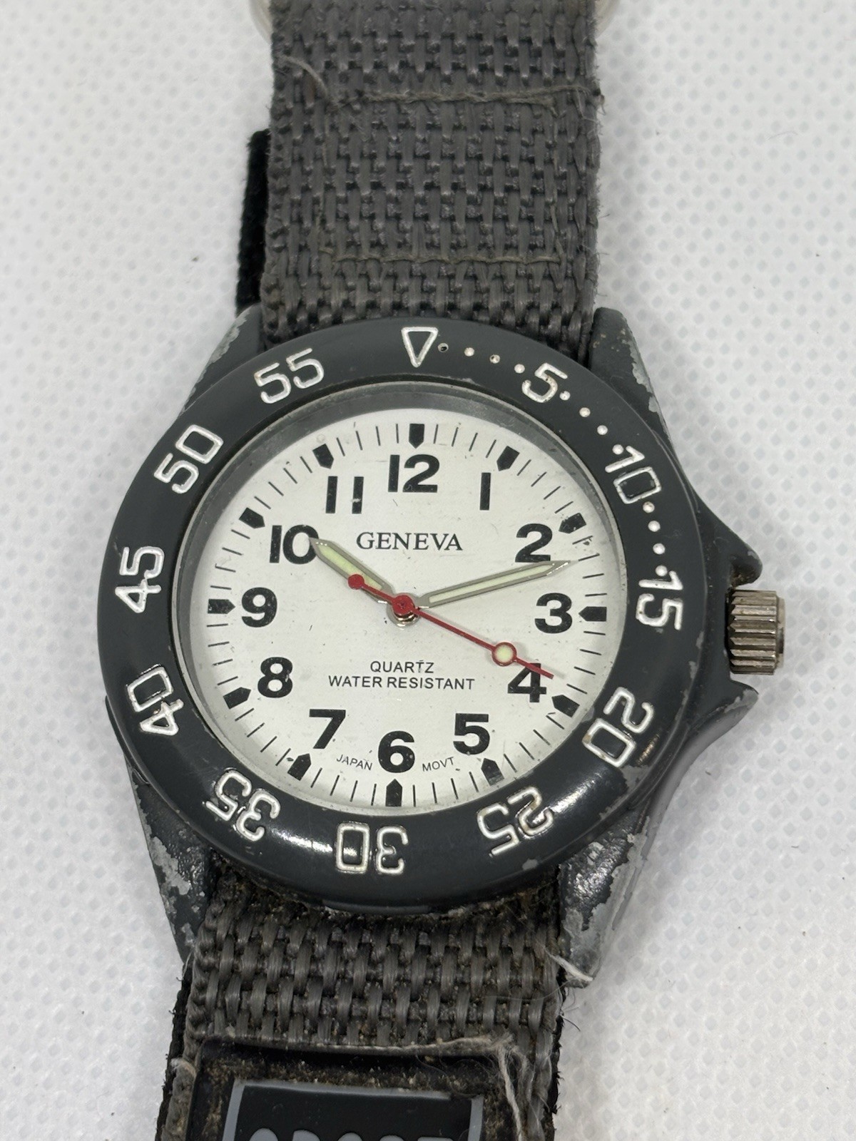 Vintage Geneva Quartz Sport Line Gray Watch Nylon Strap Untested AS IS