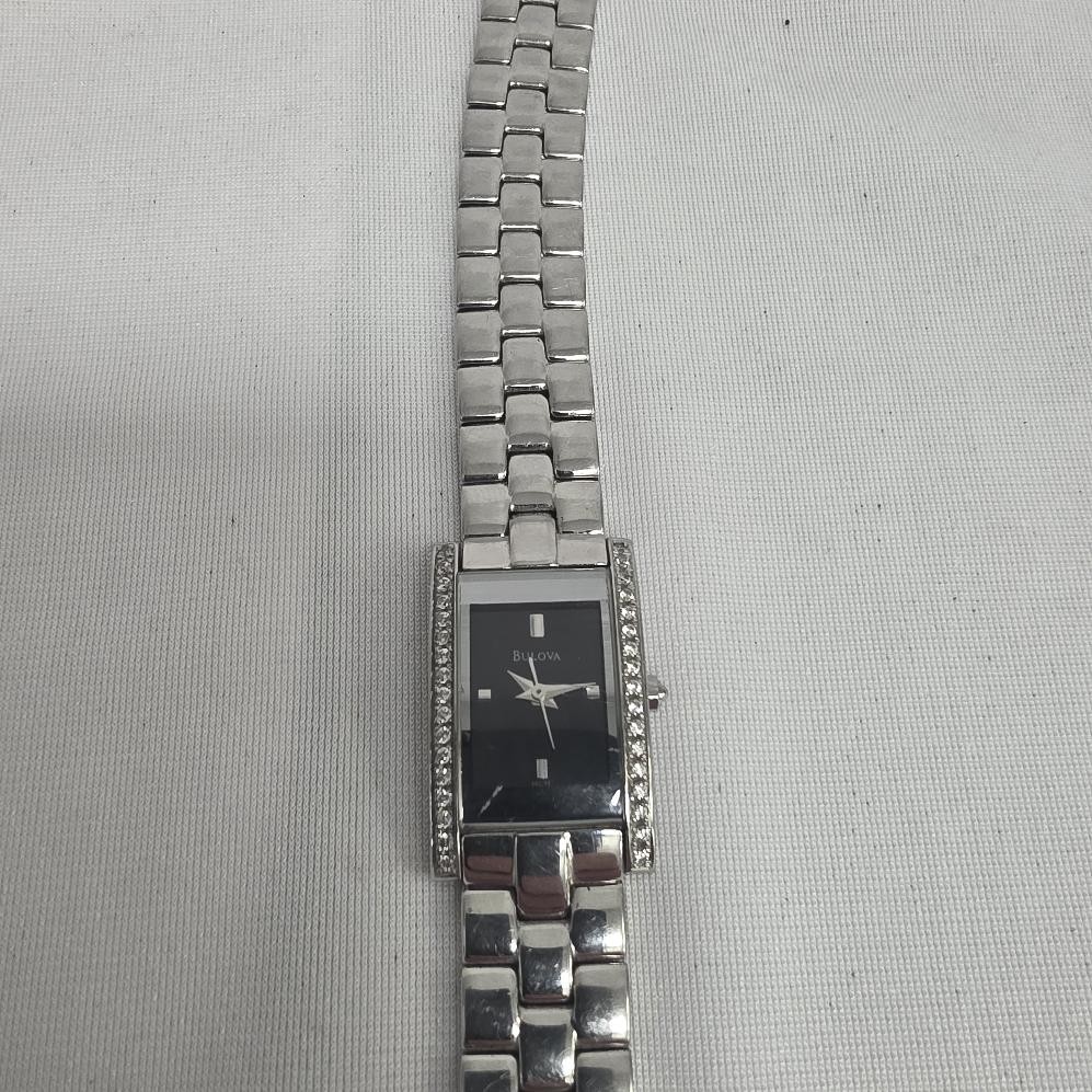 BULOVA Gent’s Wristwatch NONE – ENTER BULOVA WATCH BY MODEL NUMBER (B07009249)