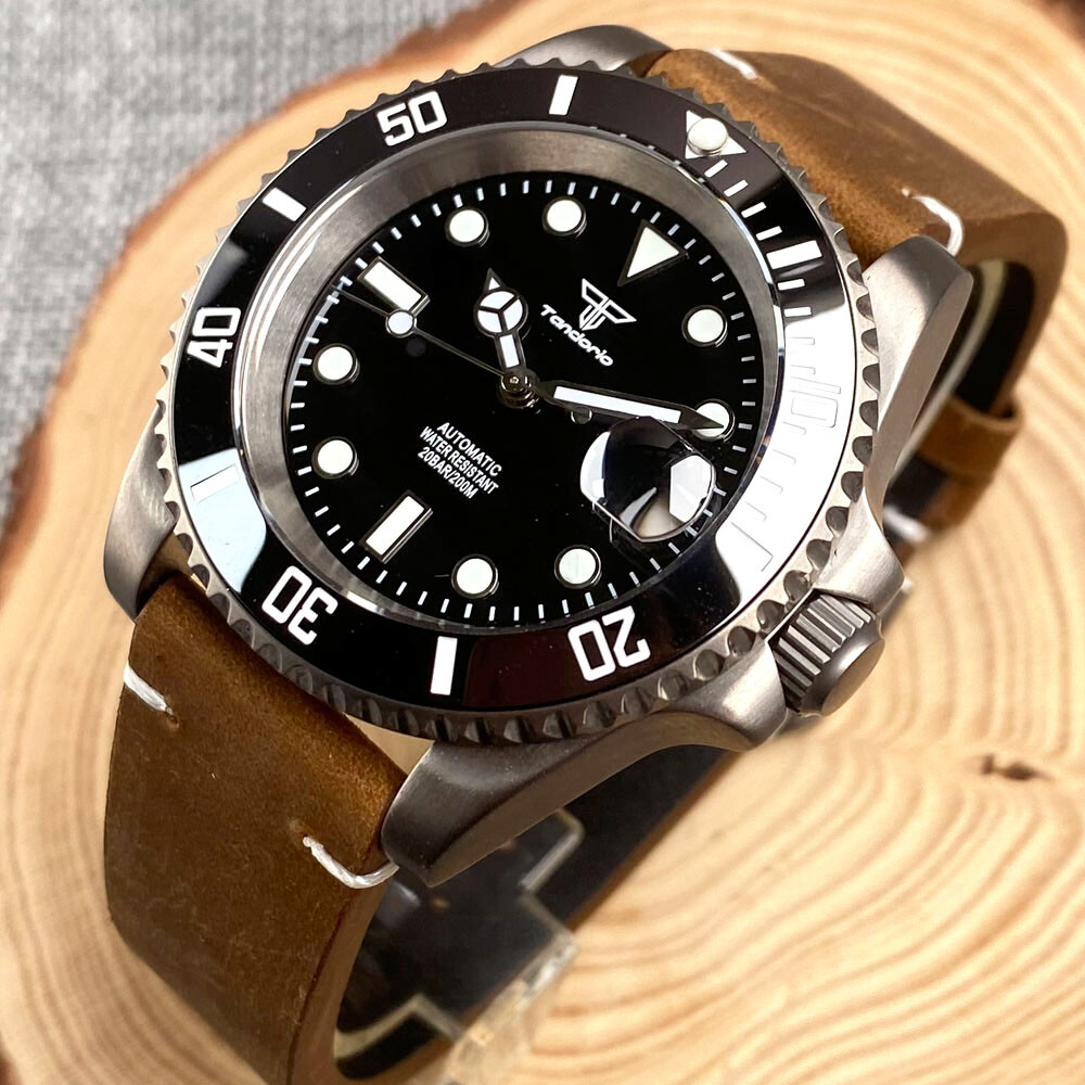 40mm Titanium Sapphire Glass Japan NH35 Automatic Mens Watch 20ATM Date Luminous