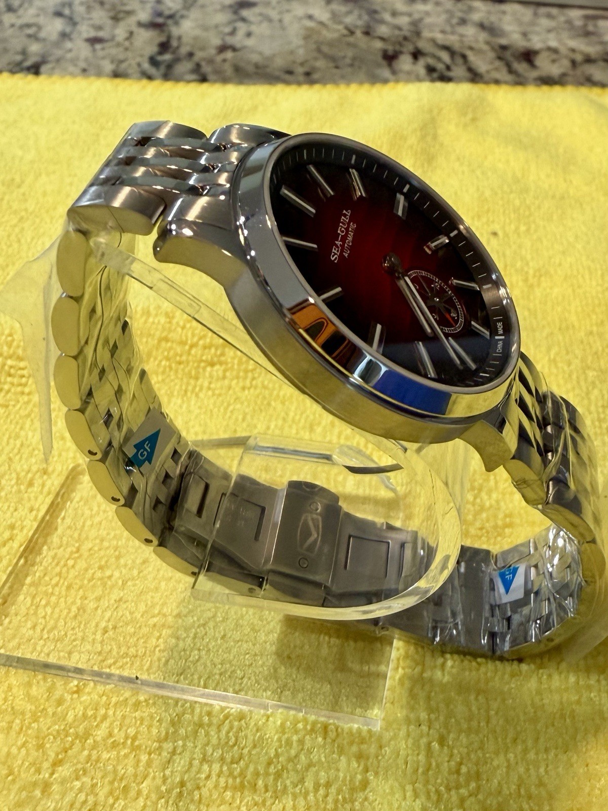 Seagull Dress Watch | ST17 Automatic Movement, Sapphire Crystal, Smoked-Red Dial