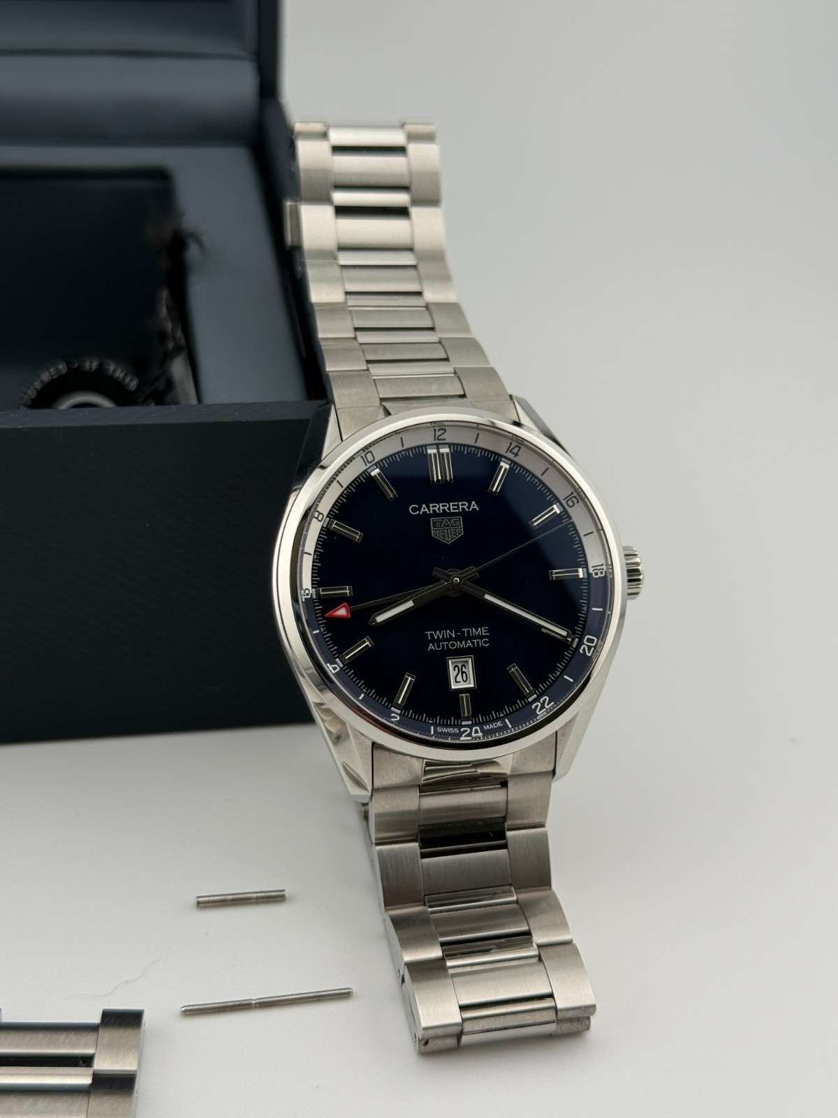 TAG Heuer Carrera Calibre 7 Twin Time Blue Sunray Dial Mens 41mm Watch
