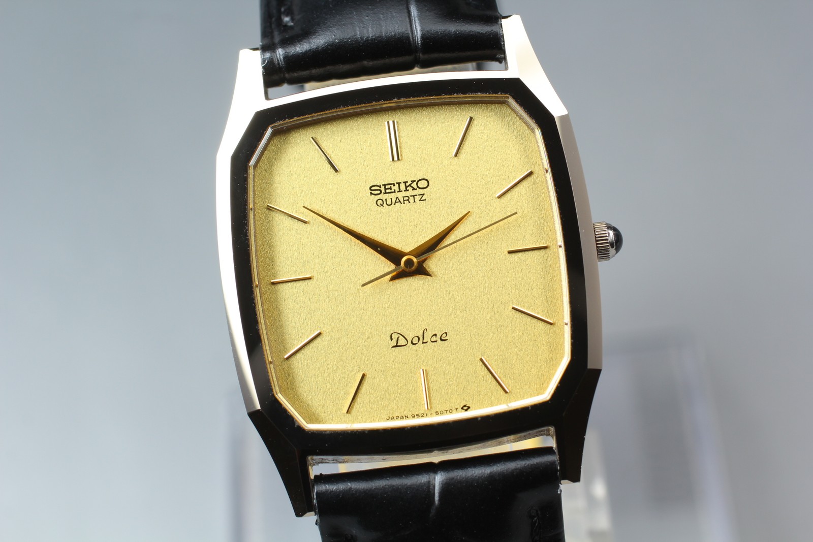 [Near MINT] SEIKO Dolce 9521-5070 28mm Gold Dial Quartz Men’s Watch from JAPAN