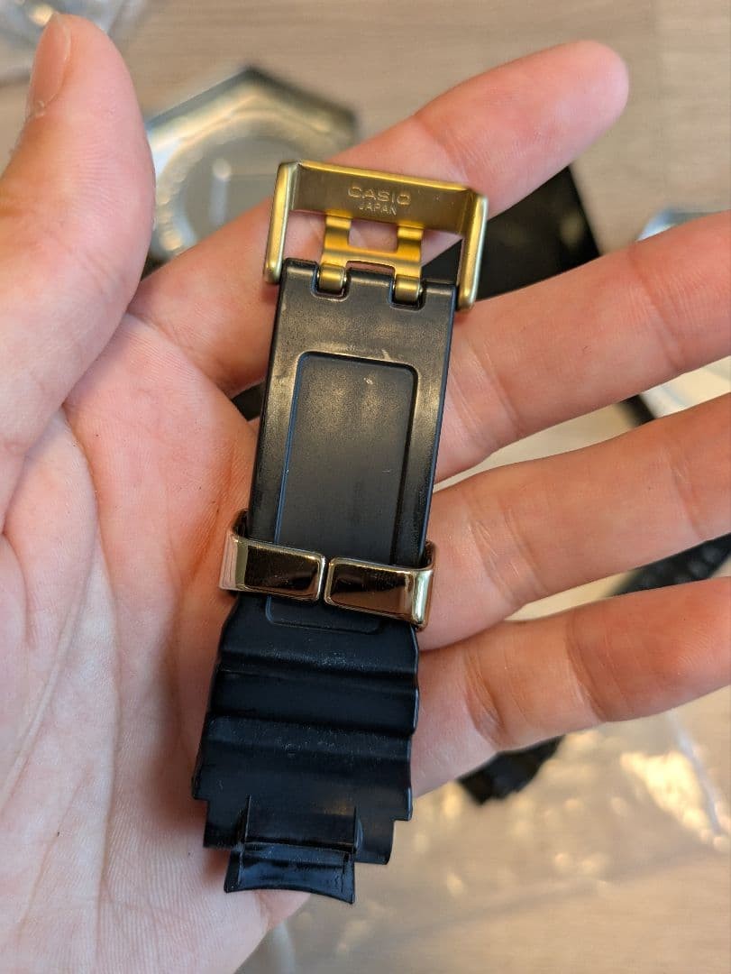 Straps and other accessories for the G-SHOCK 30th Anniversary Model GW-A1130