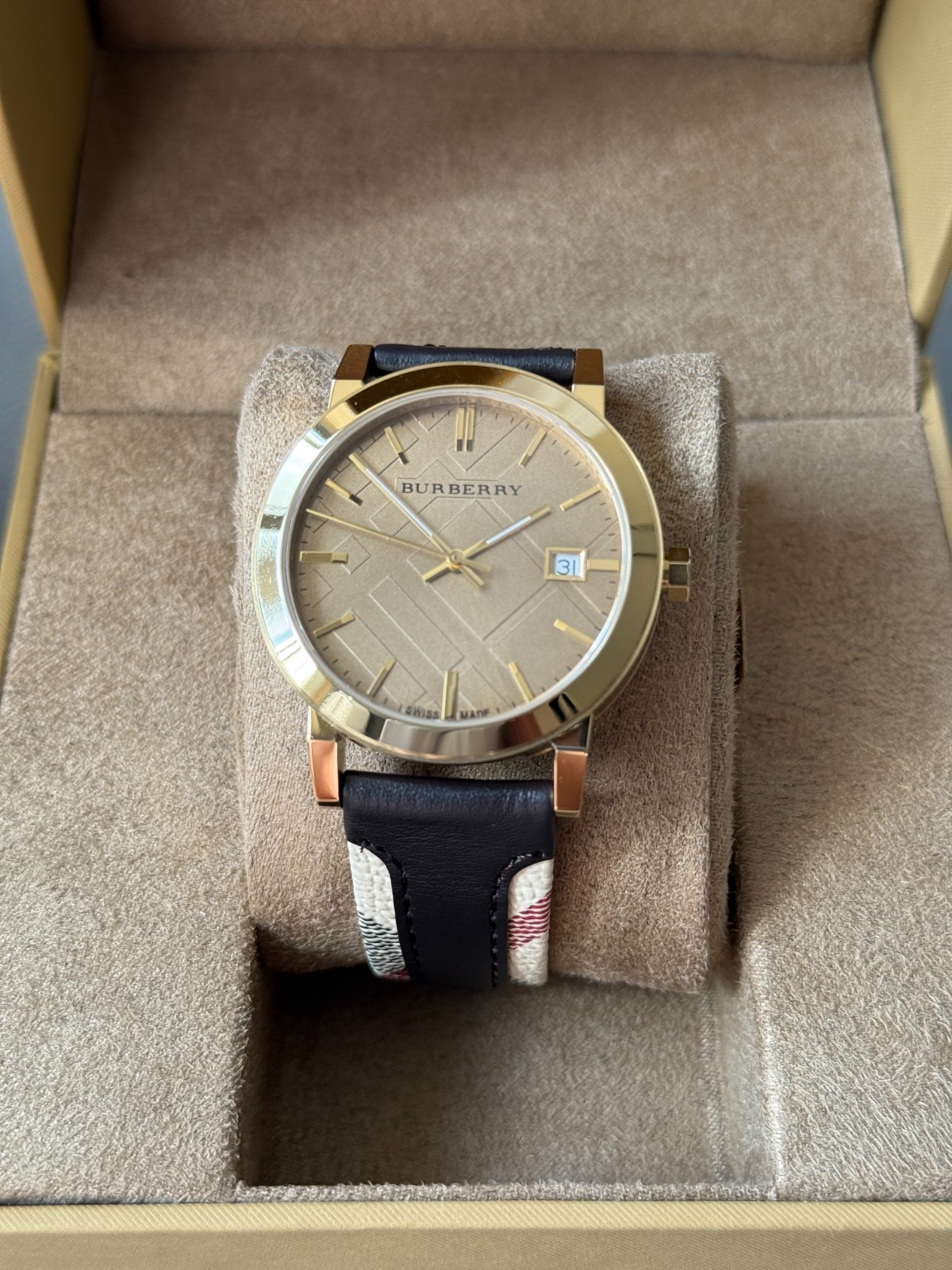 Brand New Burberry The City Gold BU9032 Gold Tone 38mm Unisex Watch