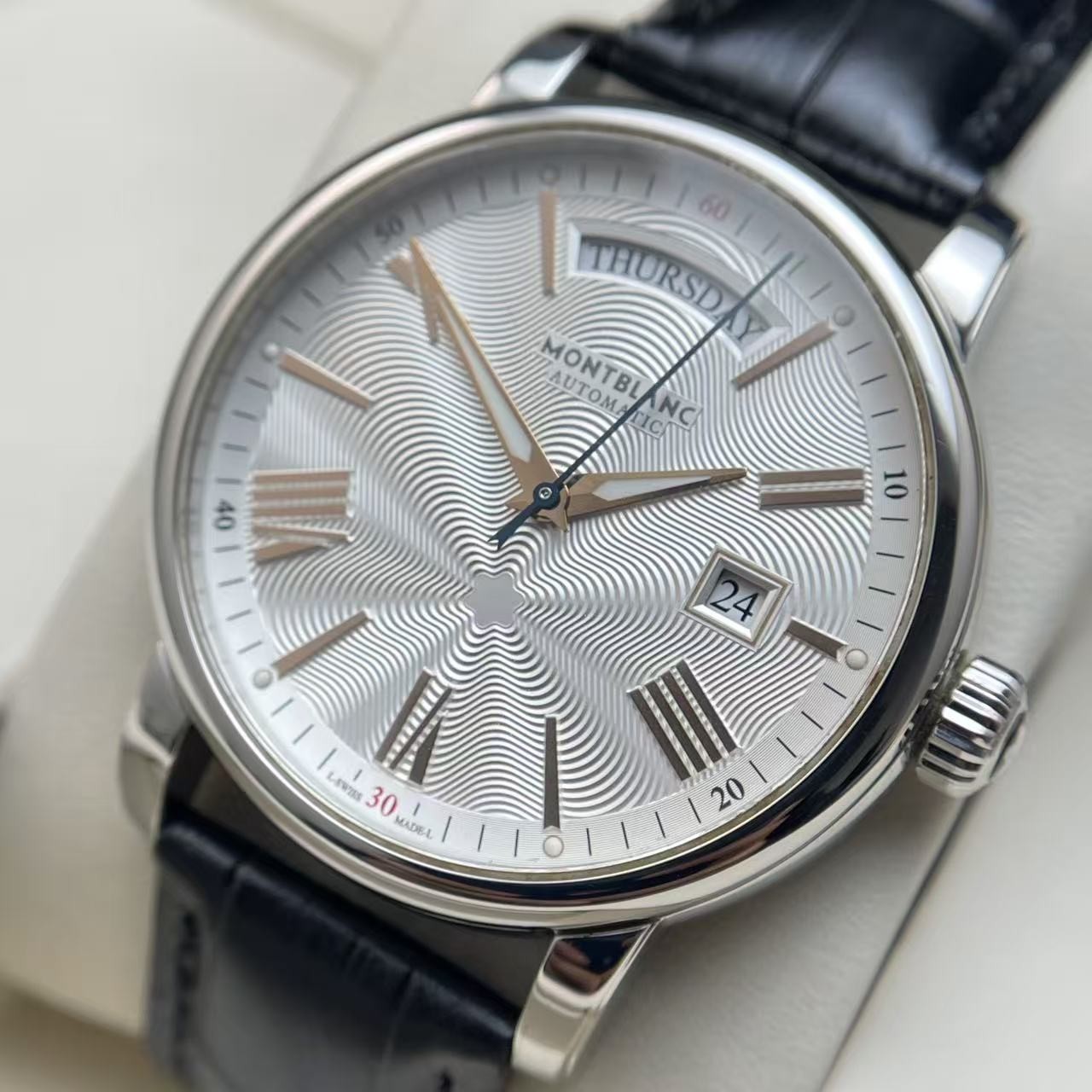Montblanc White Roman Dial 4810 Men’s Watch U0114853 Automatic 40.5mm Day Date