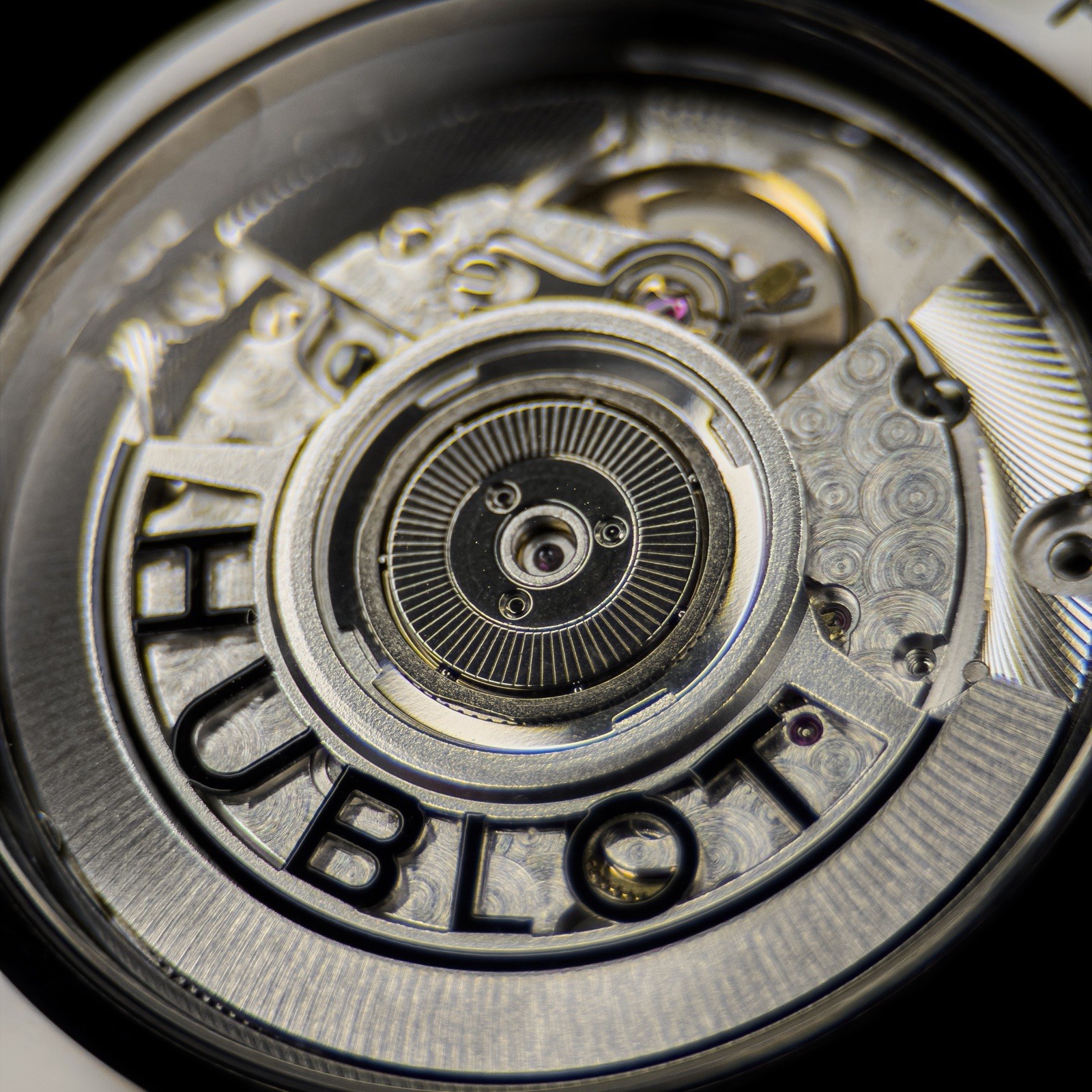 Hublot Classic Fusion Aerofusion Black Magic Skeleton 525.cm.0170.rx Box&Papers