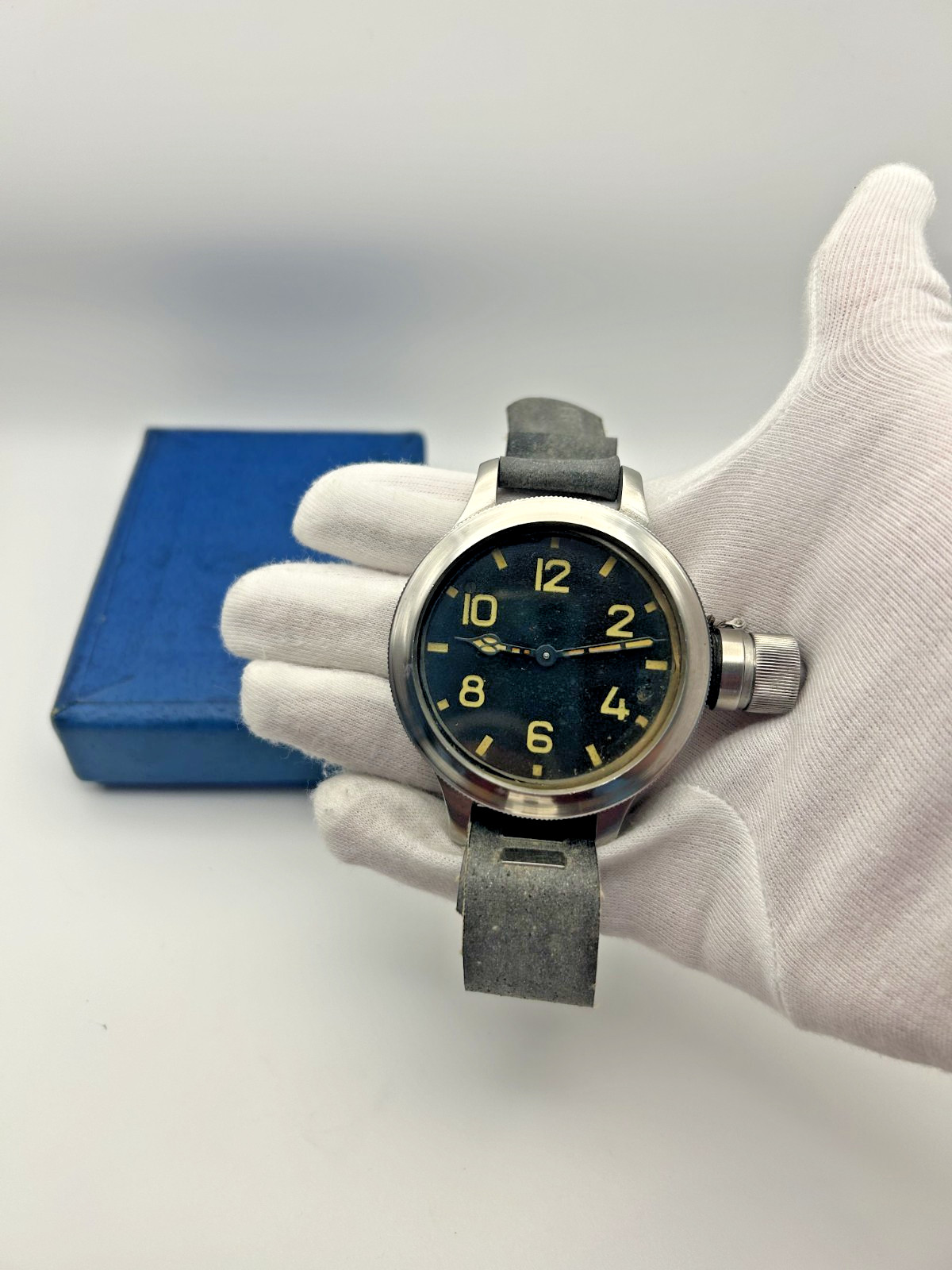 Zlatoust 191-ЧС Soviet Navy Diver Watch 60mm Serial 9924 Original Canteen Cover