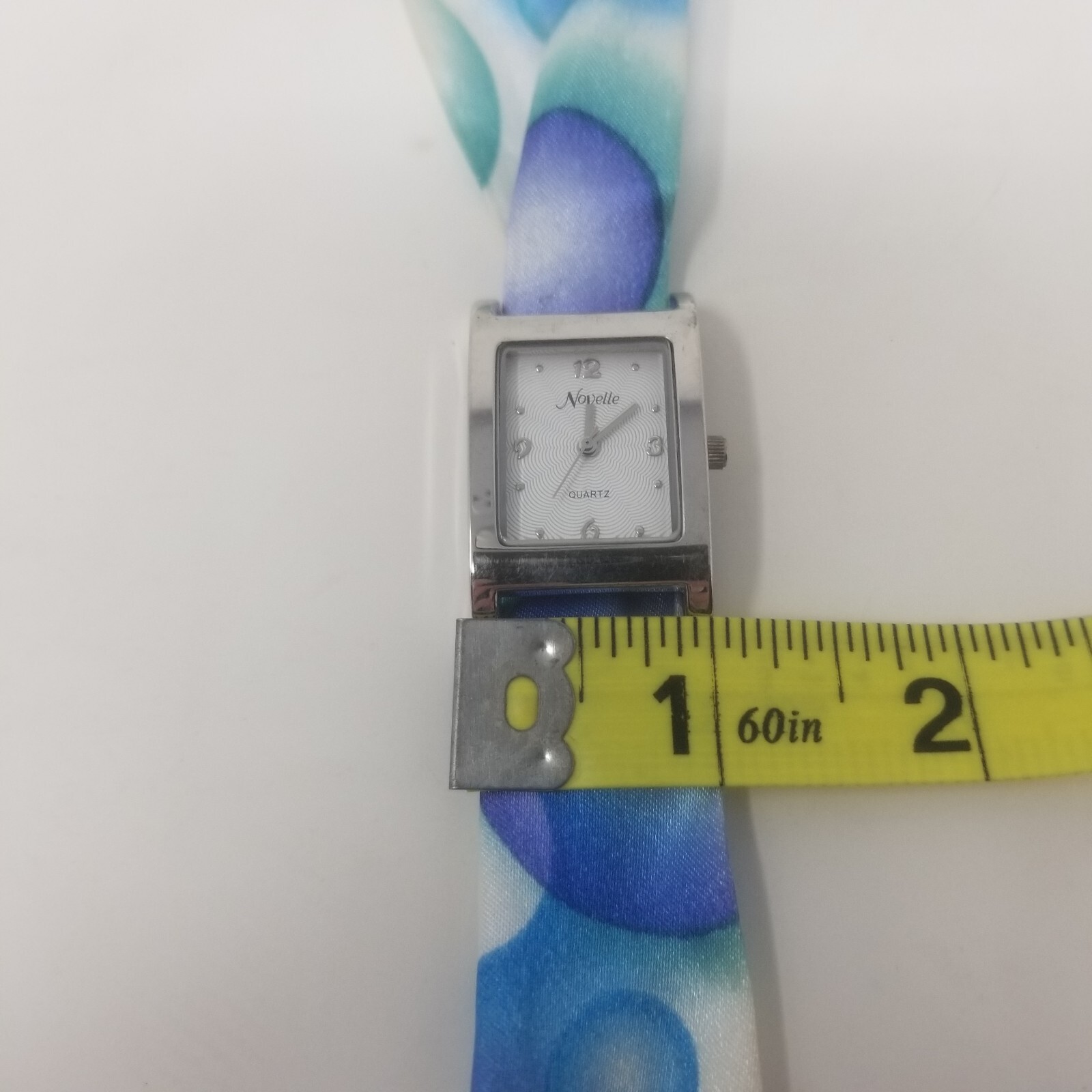 Novelle Blue Purple Bubble Patterened Fabric Braclet Snap Closure Women’s Watch