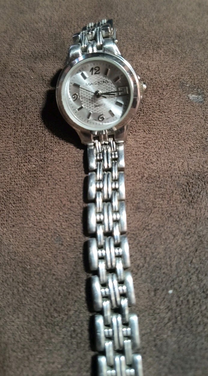 Massini Unisex Silver Tone Wrist Watch Second Hand