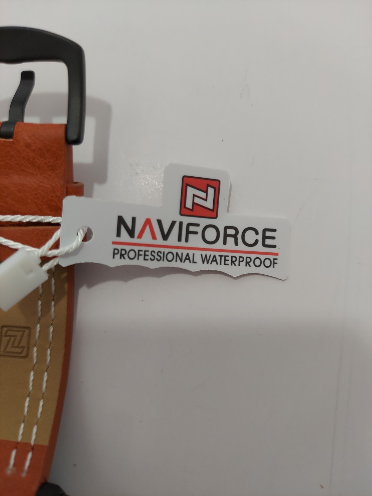NAVIFORCE NF8023 Men’s Quartz Watch Leather Strap Sport Waterproof