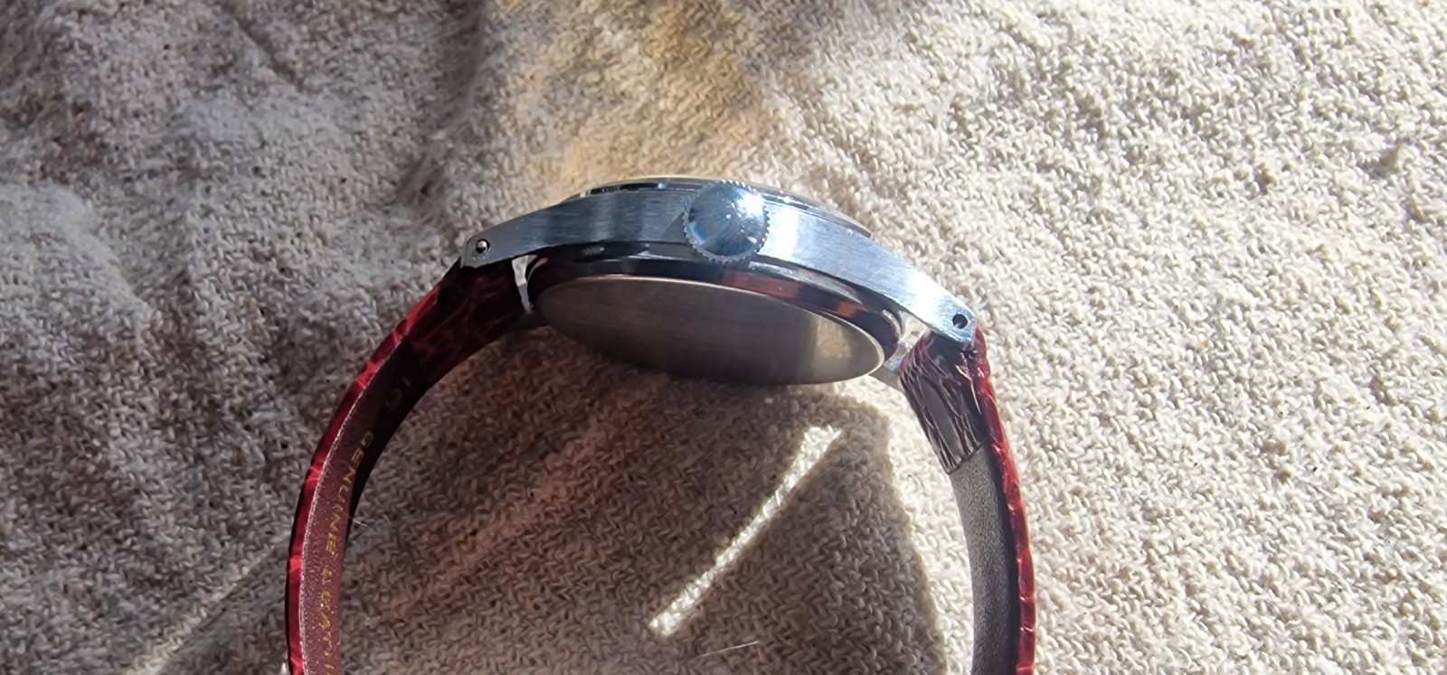 1959@ Ingersoll English Watch  (8/10) – boxed , 16mm leather strap. Very good.