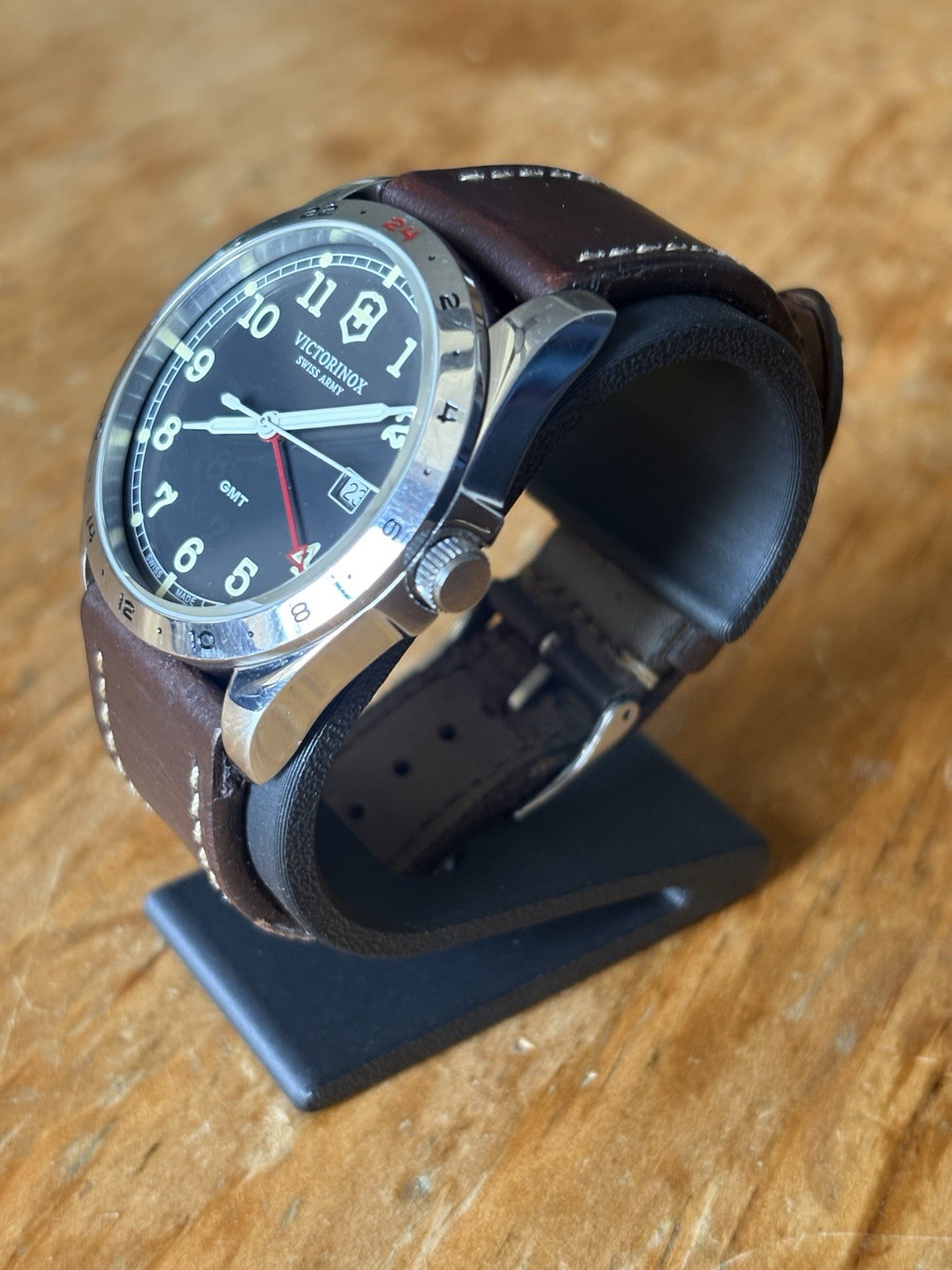 Victorinox 40mm Stainless Case with Brown Leather Strap Swiss Army Men’s Watch