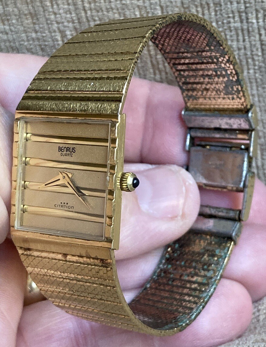 NOT WORKING Vintage Benrus Citation Tank Men’s Quartz Watch Gold Case Japan