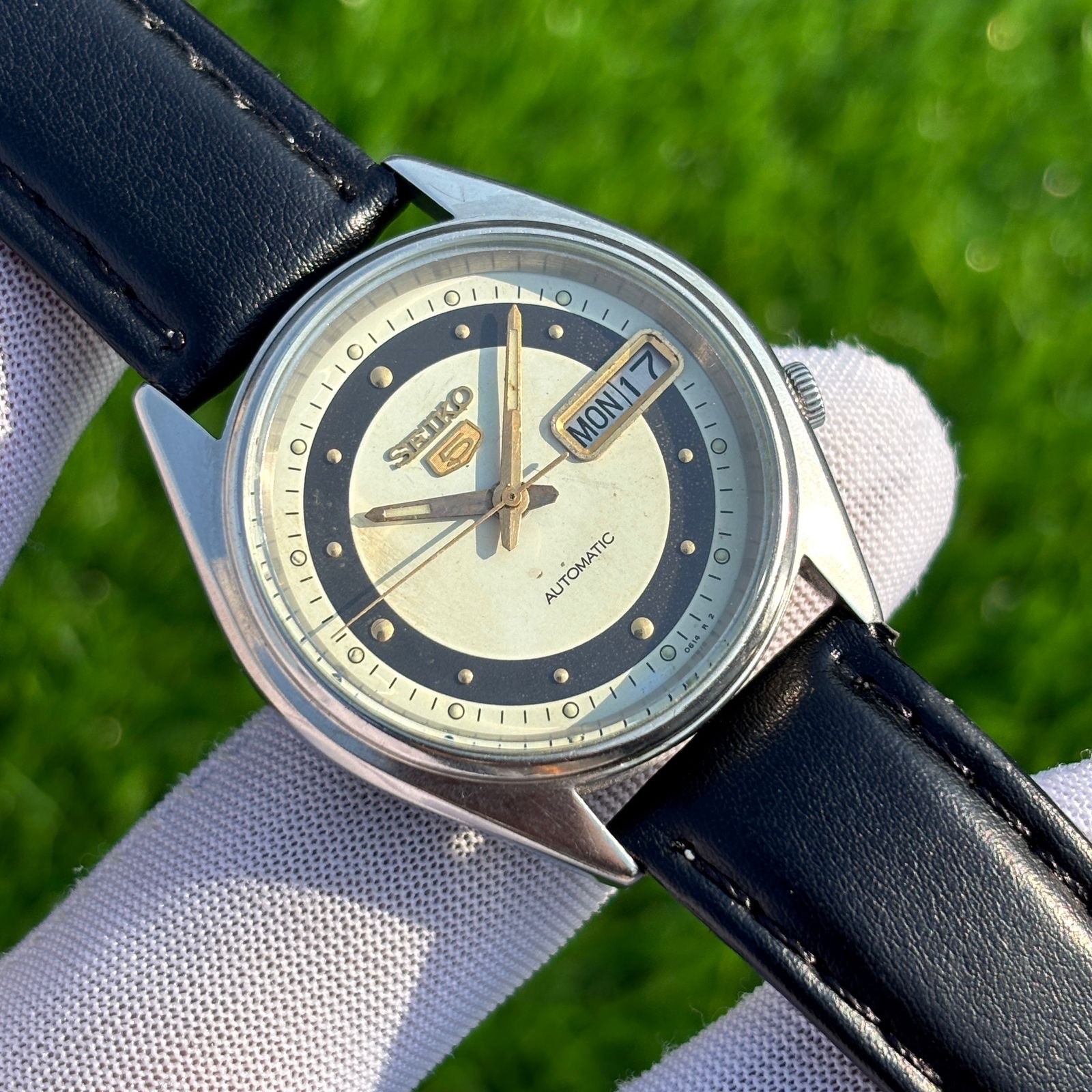 Vintage Seiko 5 Dress Formal Automatic Japan Made Men’s Watch 7009-6001