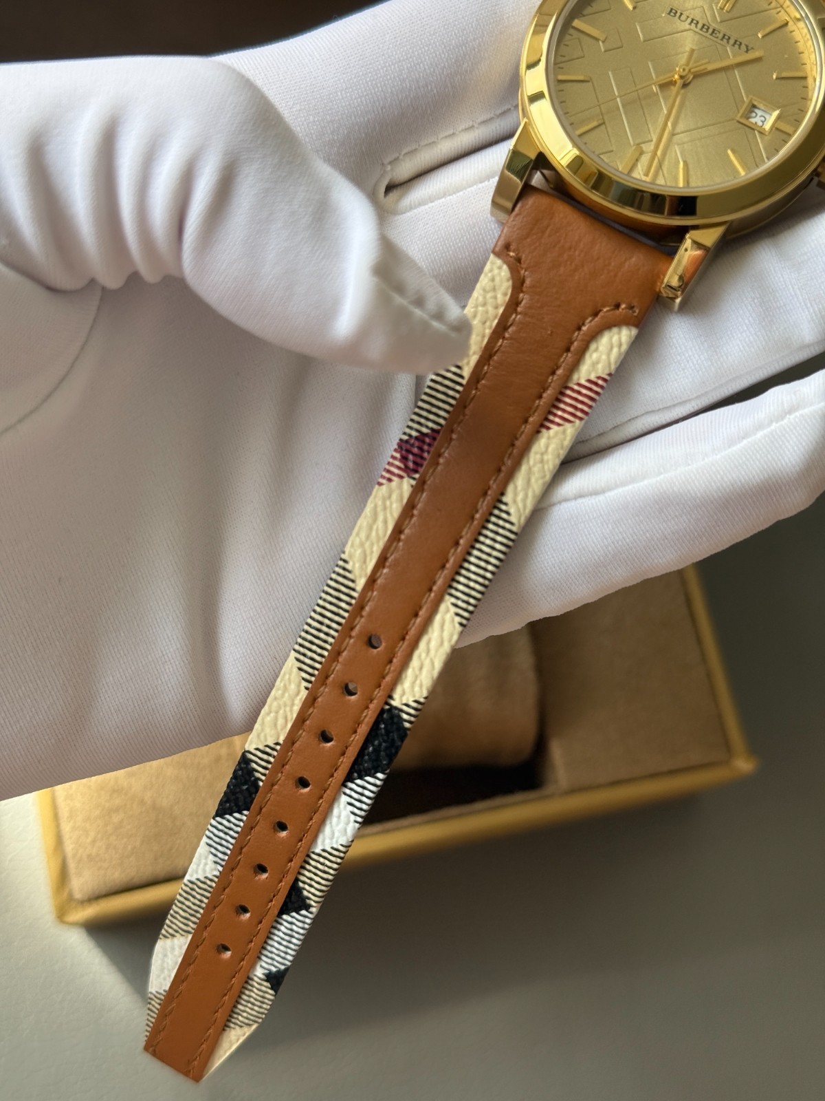 Burberry The City Champagne Dial Tan Leather and Fabric Trim Ladies Watch bu9133