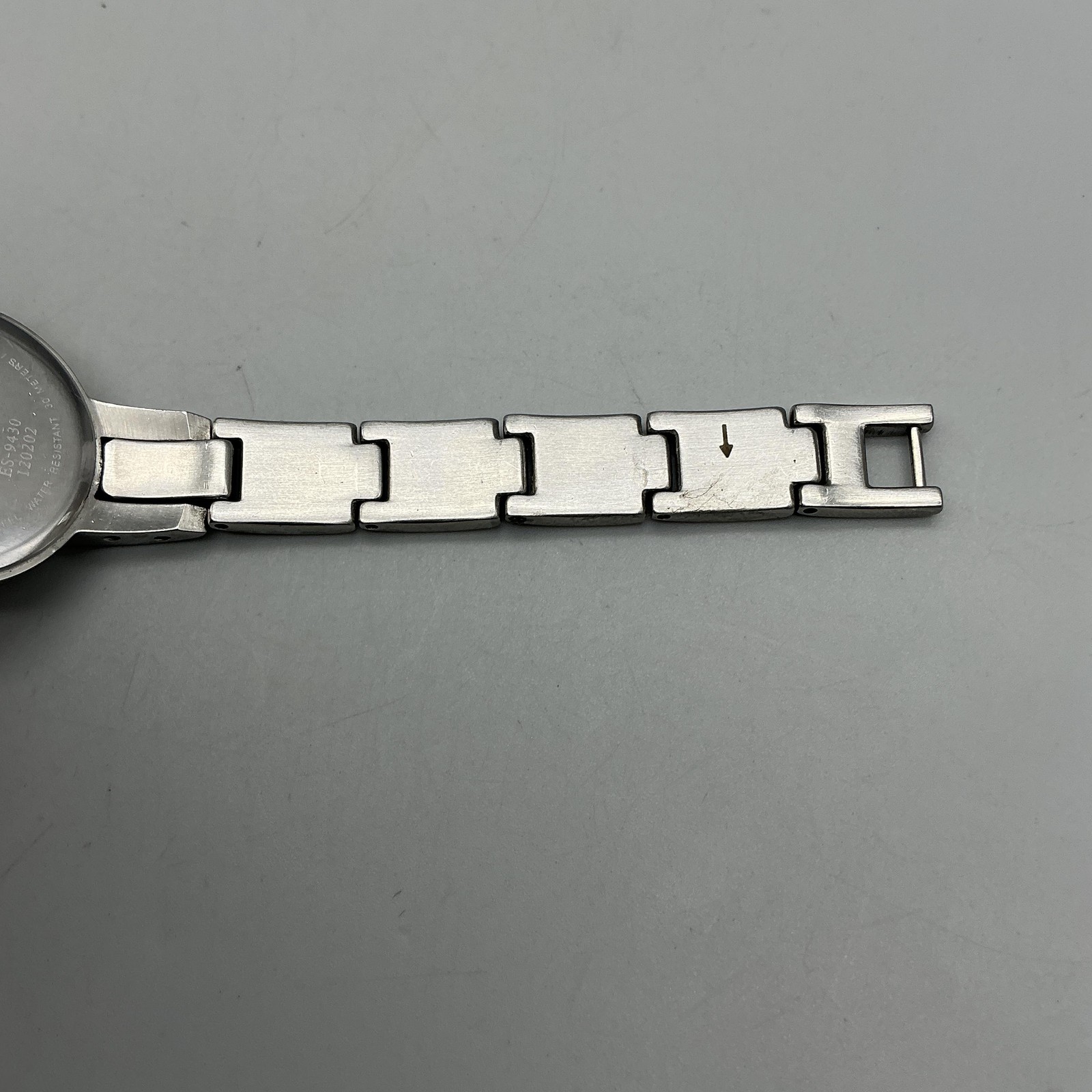Fossil F2 Womens Watch 22mm Purple Dial Stainless Steel New Battery 5.75″