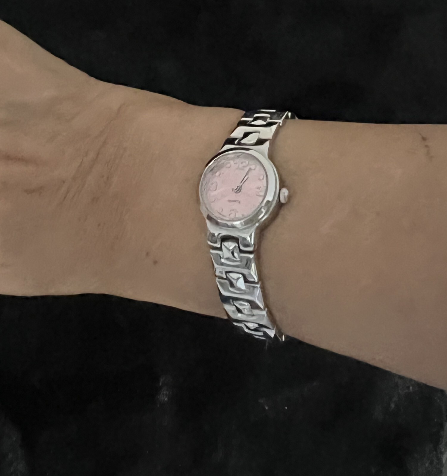 Women’s Silver Tone Numeric Quart Wristwatch