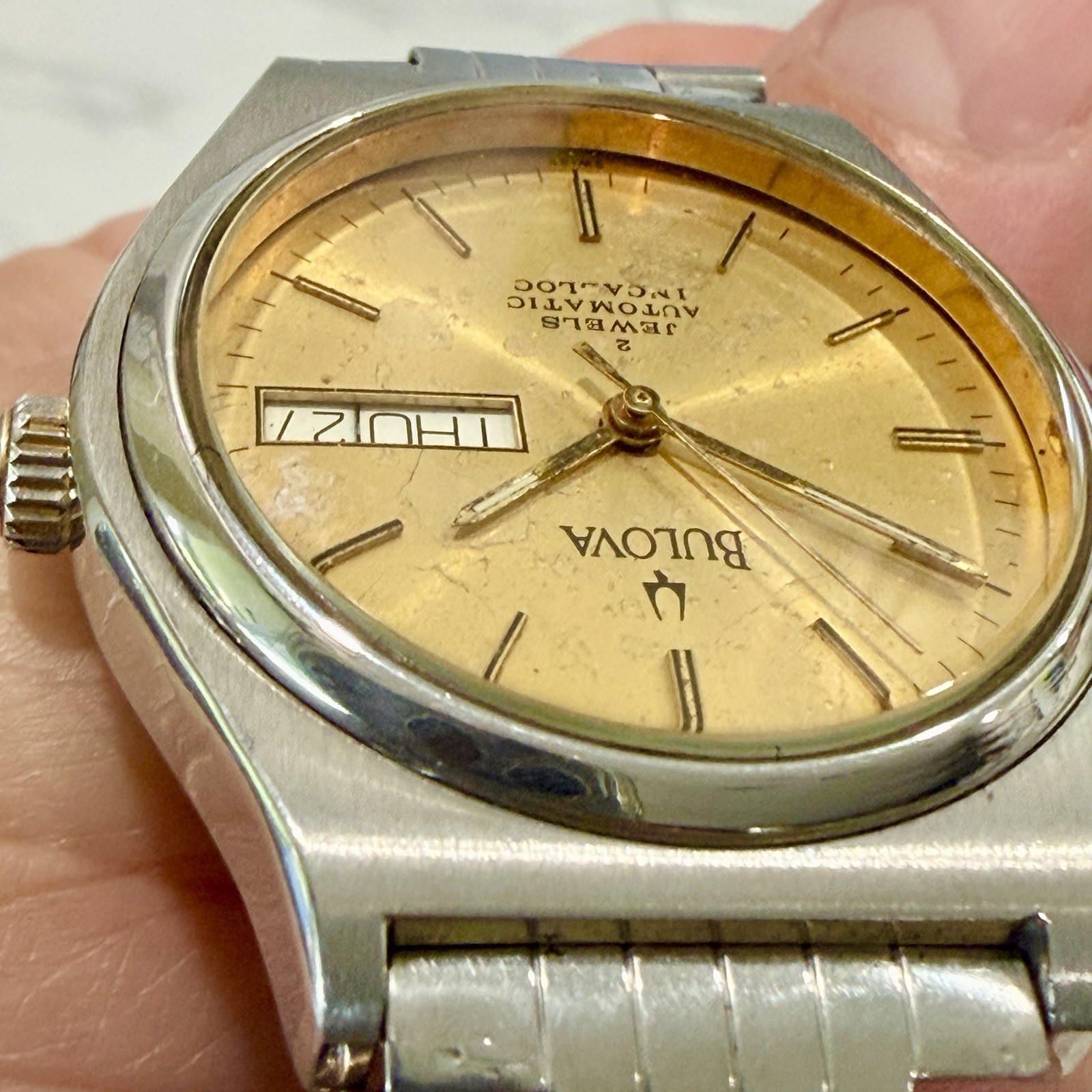 Vintage Bulova 1D13M Automatic 21Jewel Men’s 35mm Watch Original Bracelet RUNS!