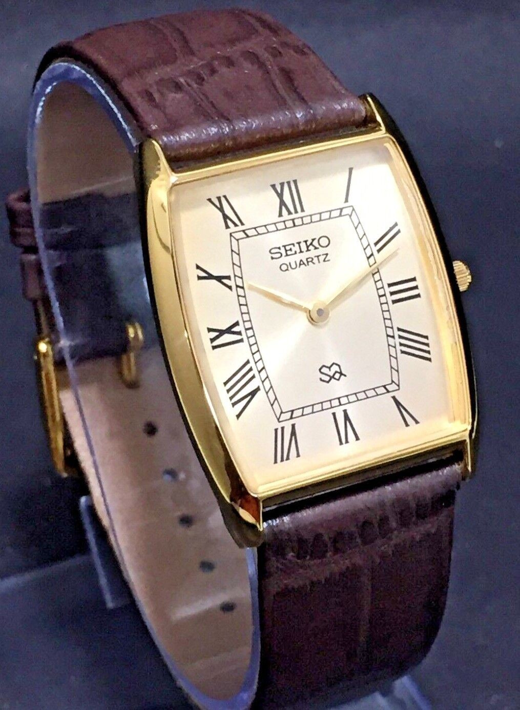 Vintage Seiko Slim Quartz Gold Face Japanese Curve Gold Case 30MM Mens Watch S14