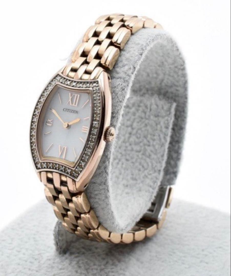 Citizen White Rectangular Vintage Ladies Quartz Watch 24mm Wrist 15cm/5.9in