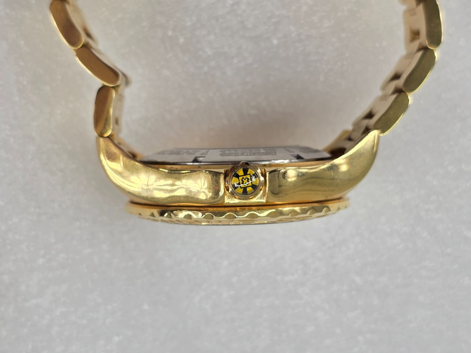 Invicta Gold Tone Watch 200m Model 2304 Stainless Steel 46.5MM Case