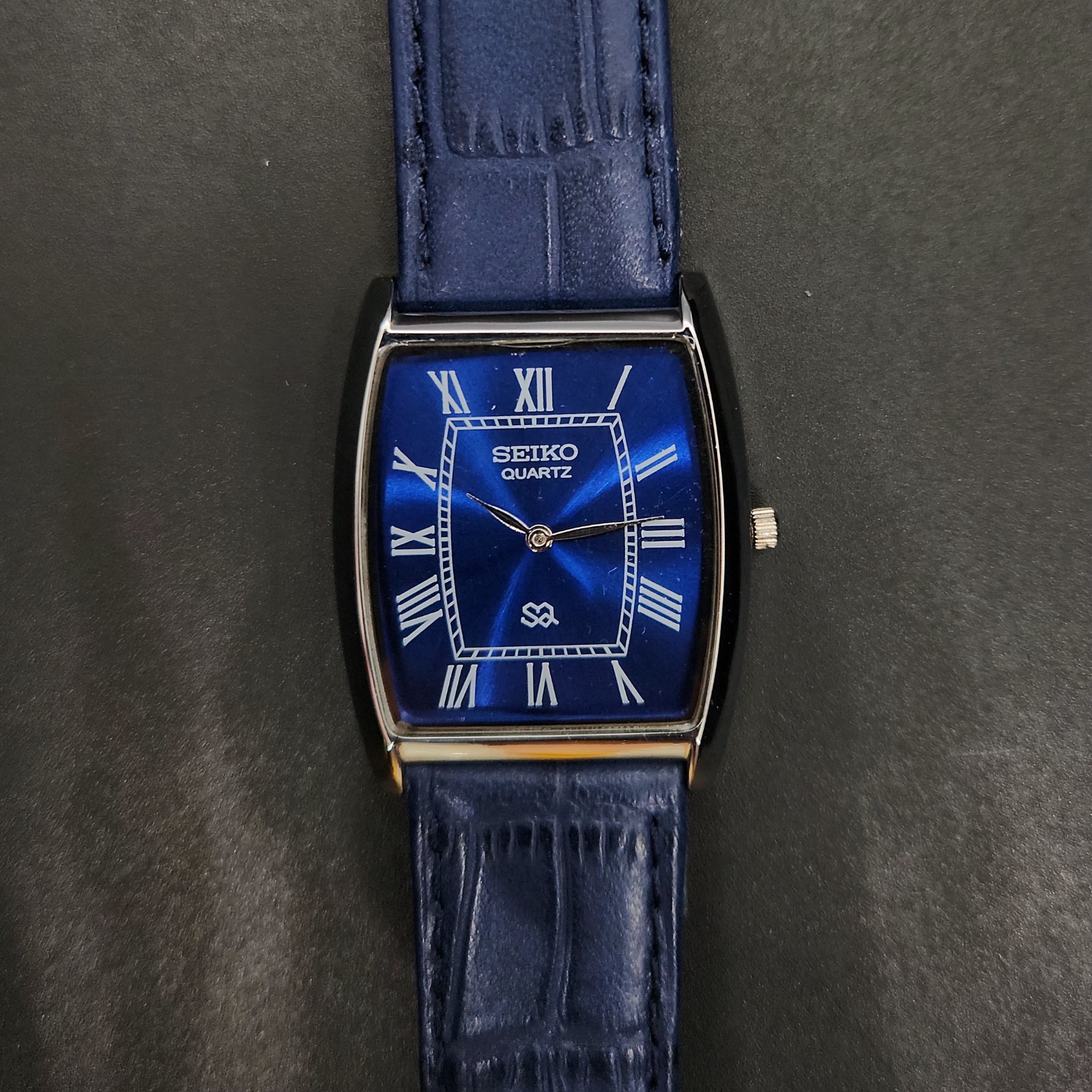 Vintage Seiko Slim Quartz 30MM Case Blue Dial Japanese Men’s Wrist Watch A16