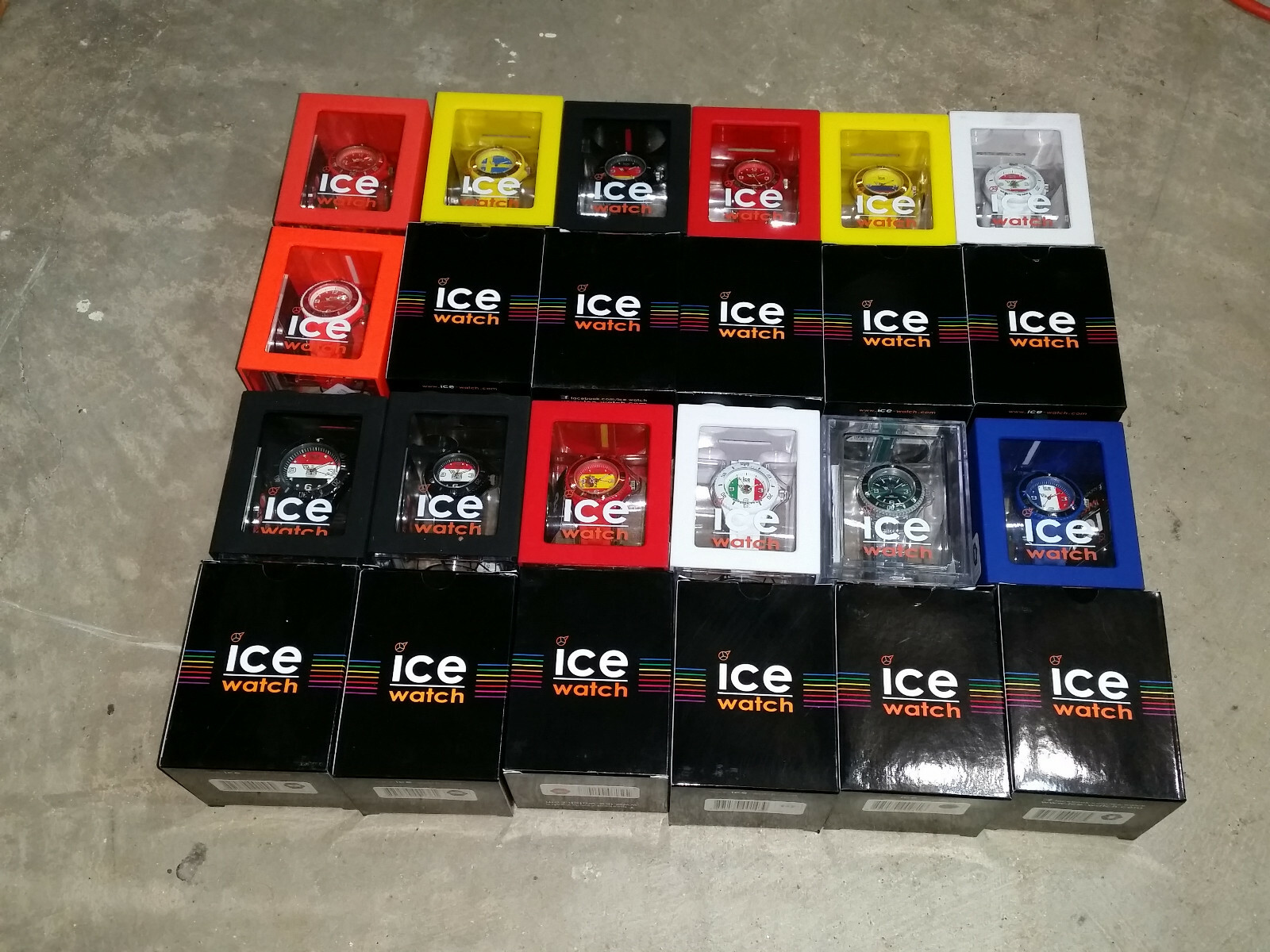 2012 Watch Ice World Edition “Country” Dial Silicone Strap Unisex Watch Sm Face