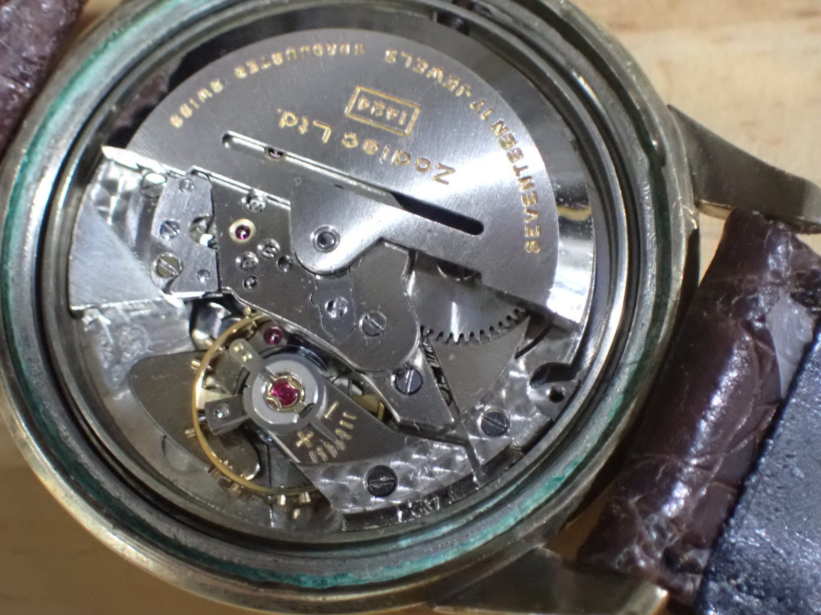 Zodiac 1424 Autographic Men’s Power Reserve Wristwatch runs Tropic Dial READ