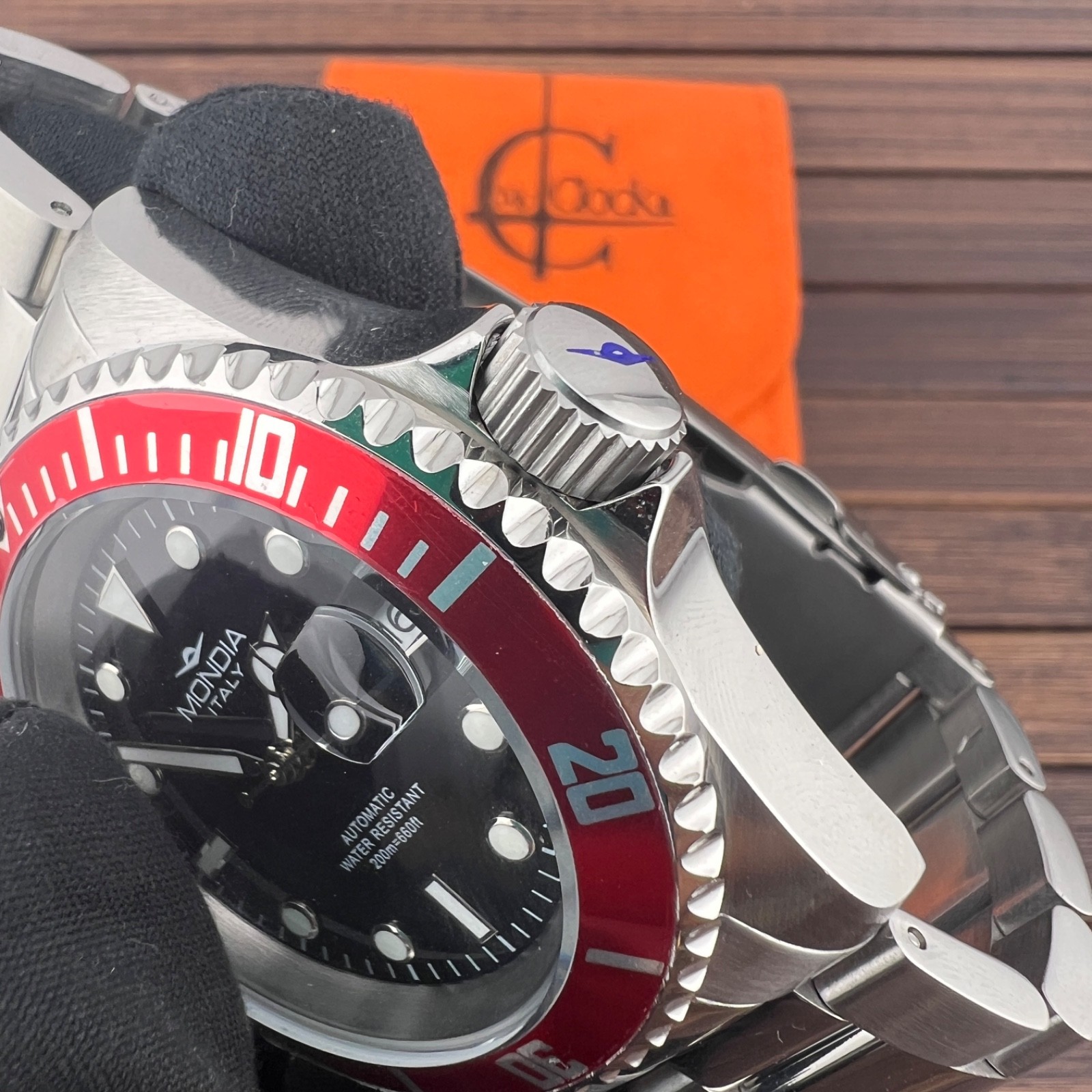 Mondia Madison Diver 786 MI-786-SSRD-BK Automatic Watch 20 ATM Screw-Down