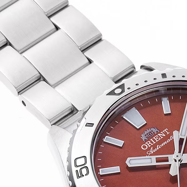 Orient RN-AC0Q09R Sports Mako 40 Automatic Men’s Diver Watch StainlessSteel Red