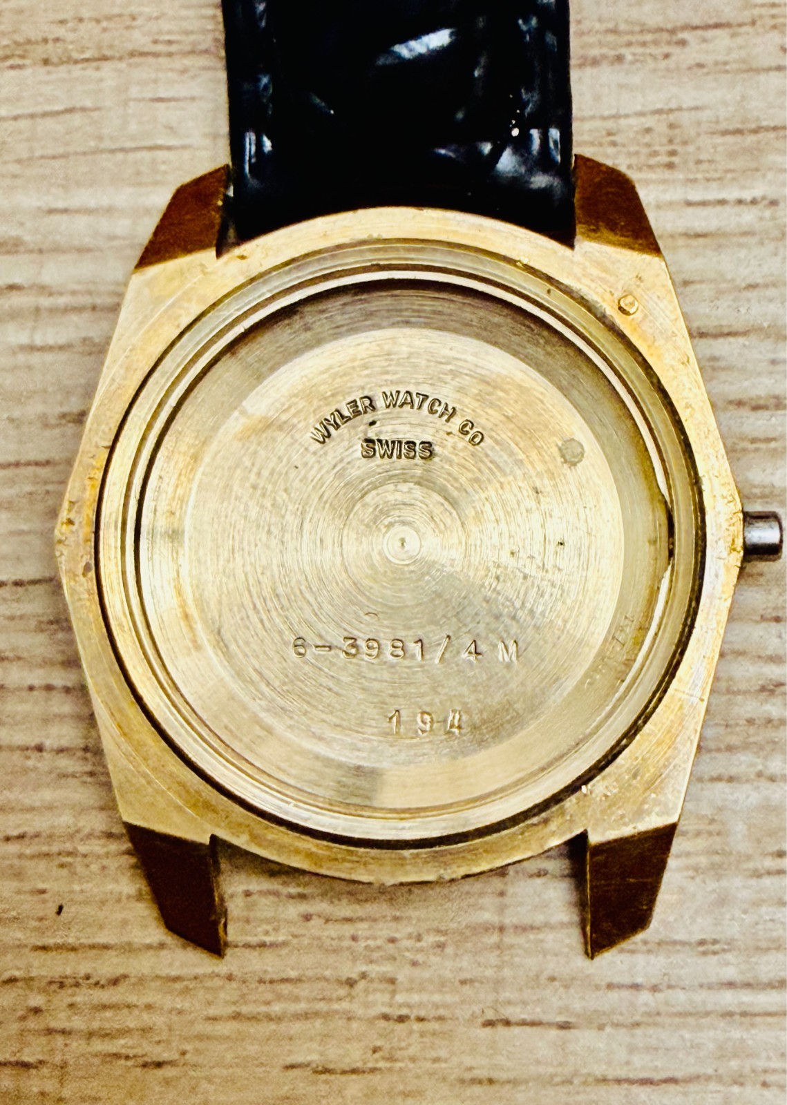 WYLER Incaflex -rare OCTAGON faceted Case- RARE Black GLOSS Dial – ETA 2354