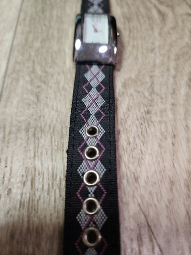 Breast Cancer Awareness Pink Ribbon Tank Style Ladies Watch New Battery